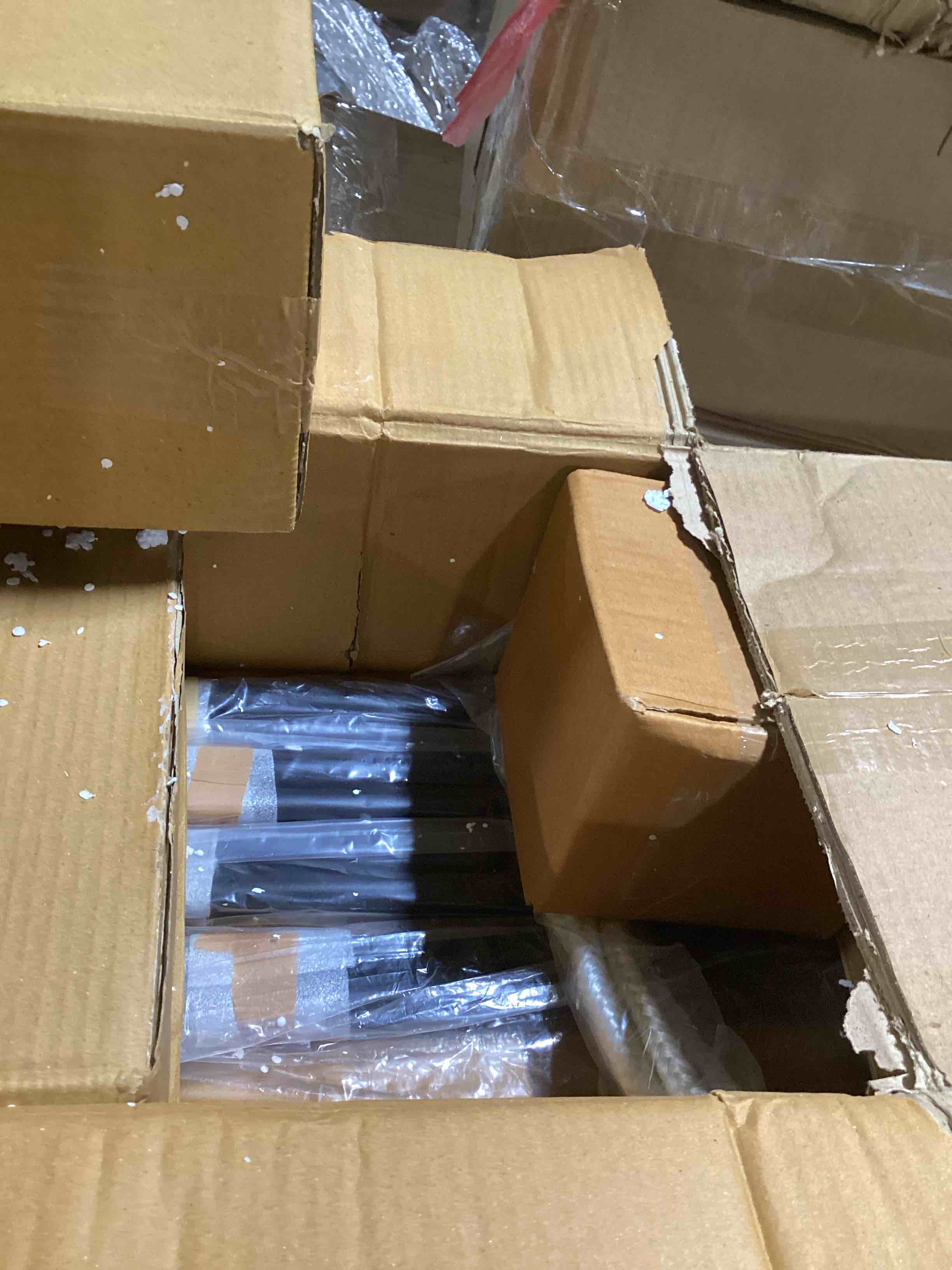 https://s3.amazonaws.com/lotting-images-prod/bidfta/BLU6740533_1723124226909.jpeg