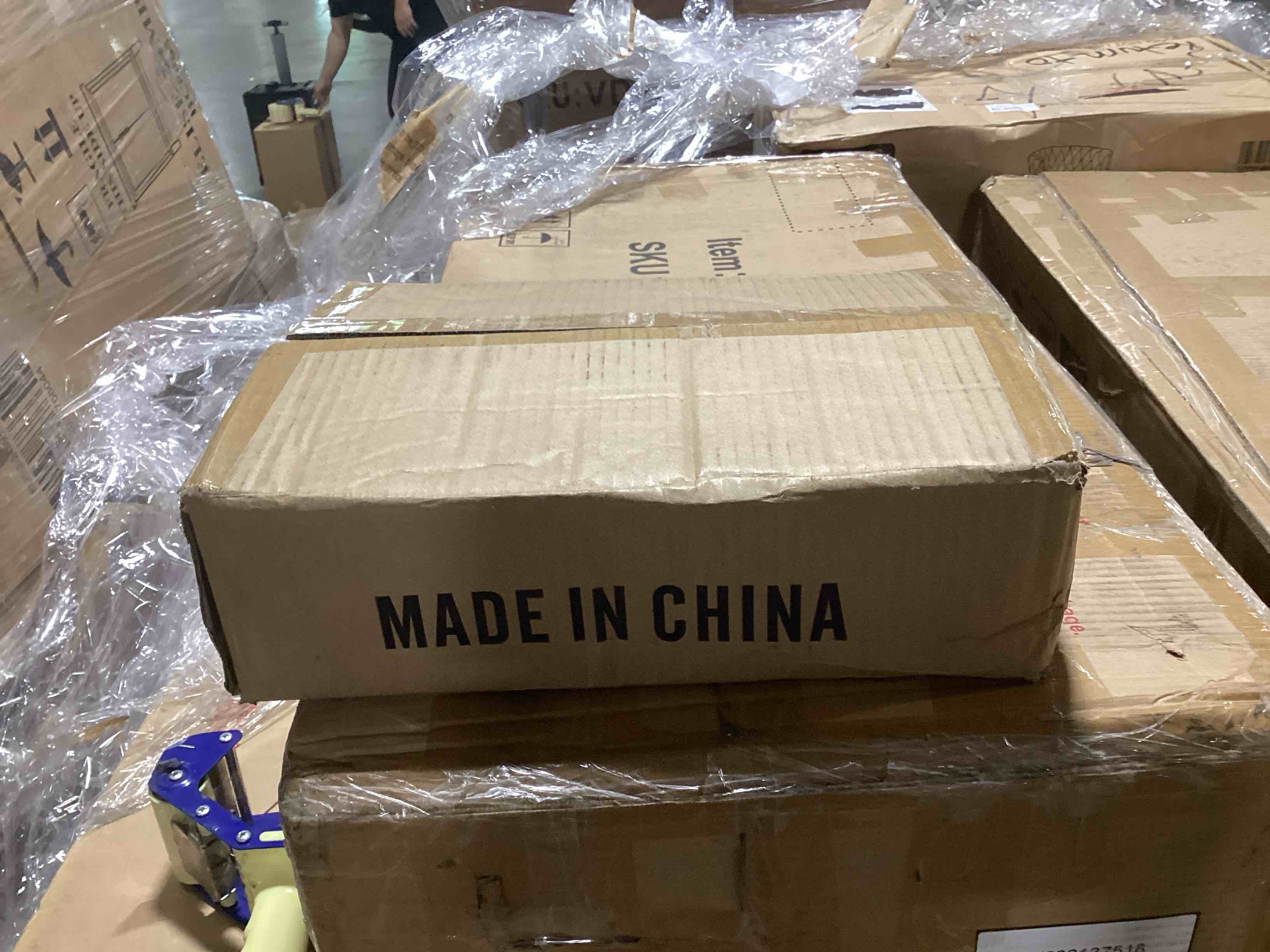 https://s3.amazonaws.com/lotting-images-prod/bidfta/BLU6740545_1723127354667.jpeg