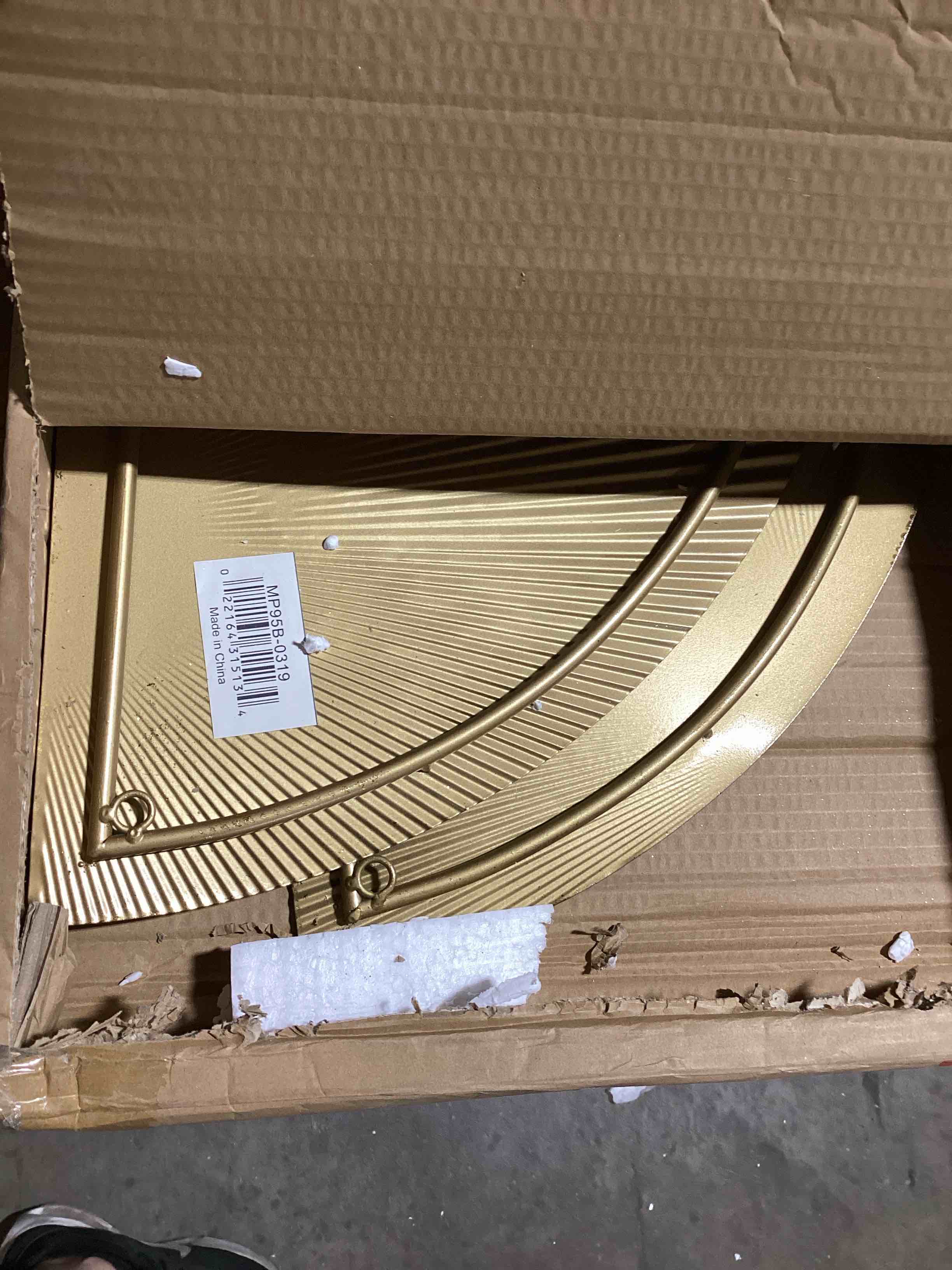 https://s3.amazonaws.com/lotting-images-prod/bidfta/BLU6741074_1723554439459.jpeg