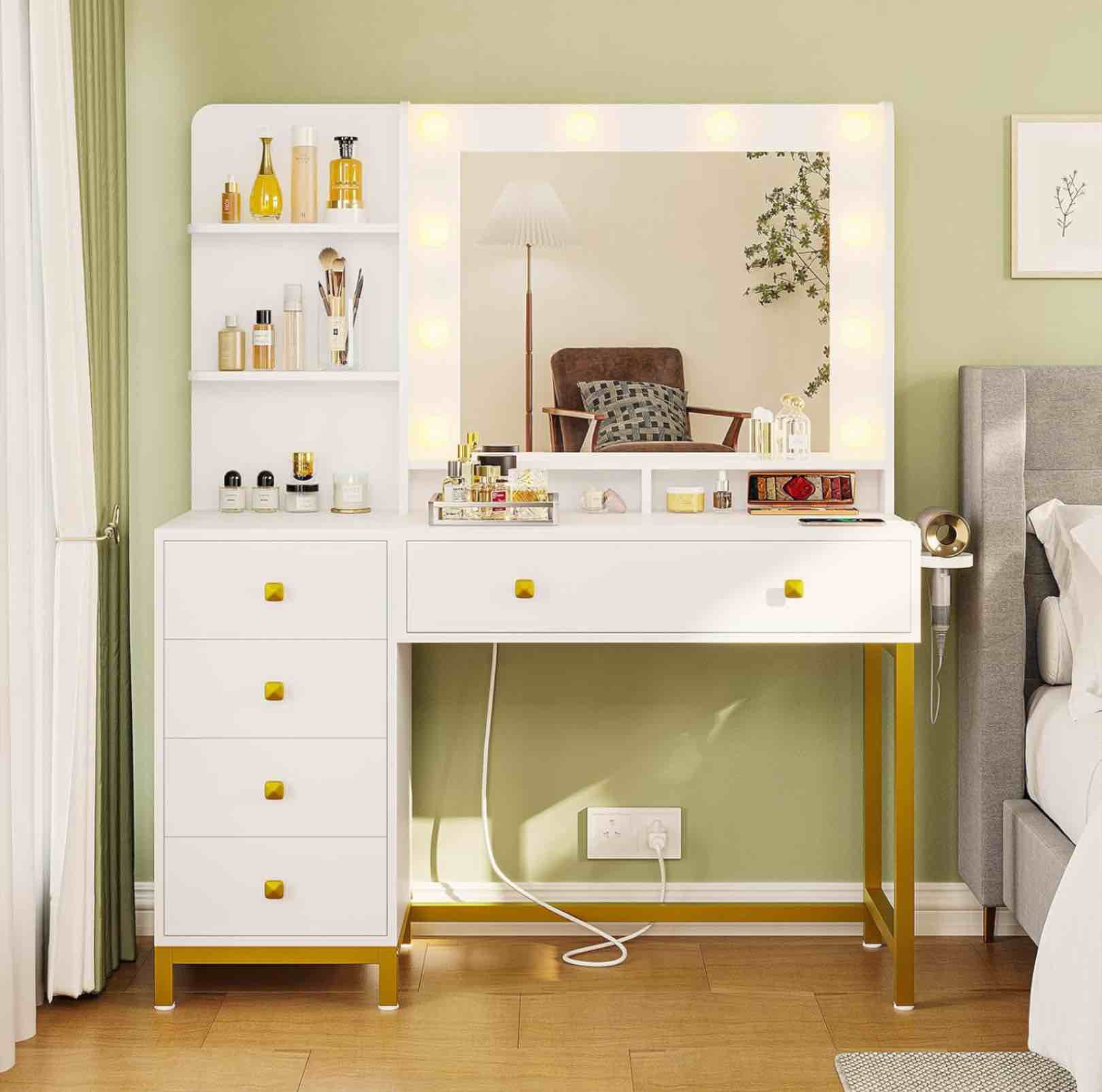 Tishauna Vanity