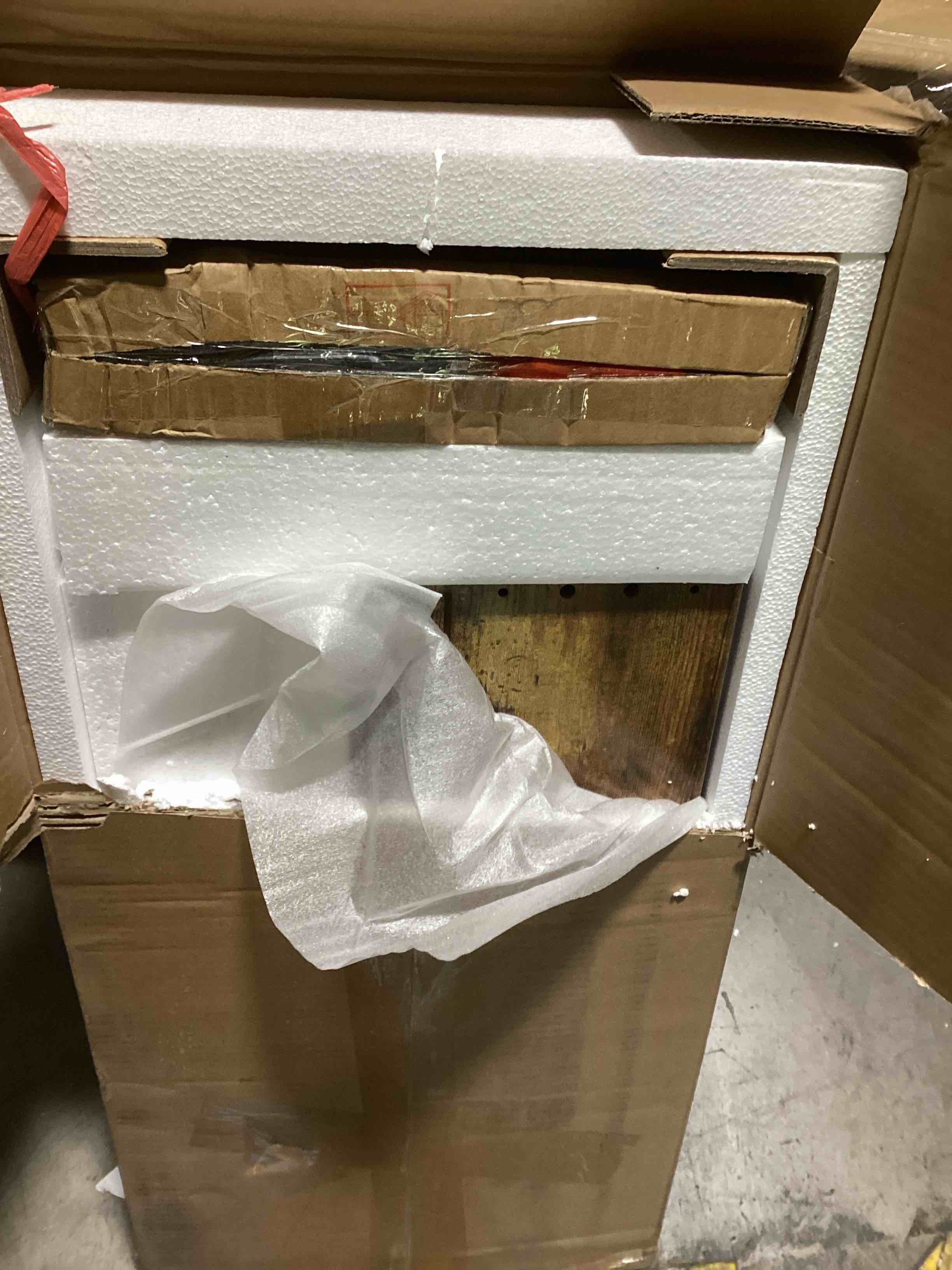 https://s3.amazonaws.com/lotting-images-prod/bidfta/BLU6741435_1724416216102.jpeg