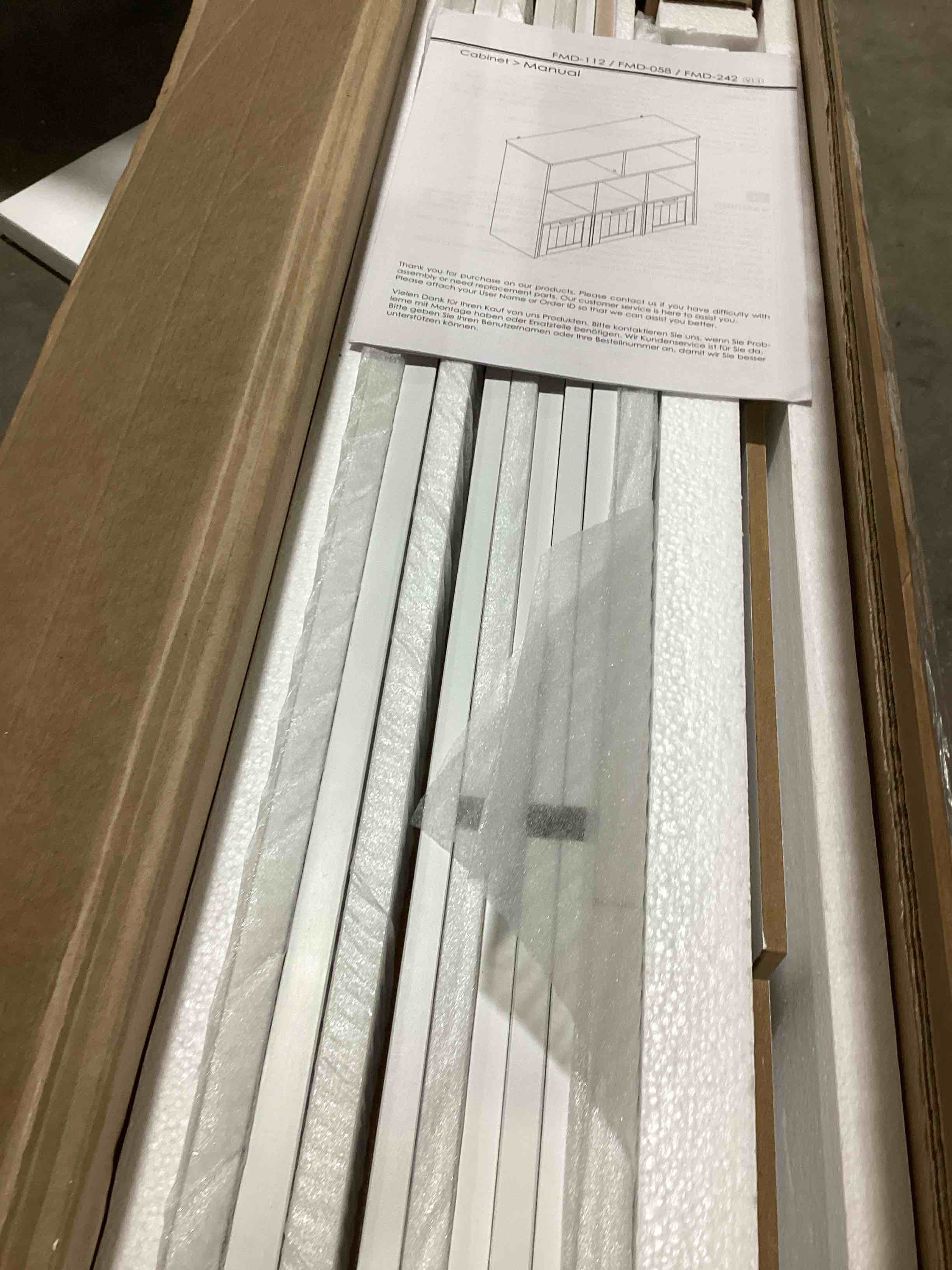 https://s3.amazonaws.com/lotting-images-prod/bidfta/BLU6741919_1723132392591.jpeg