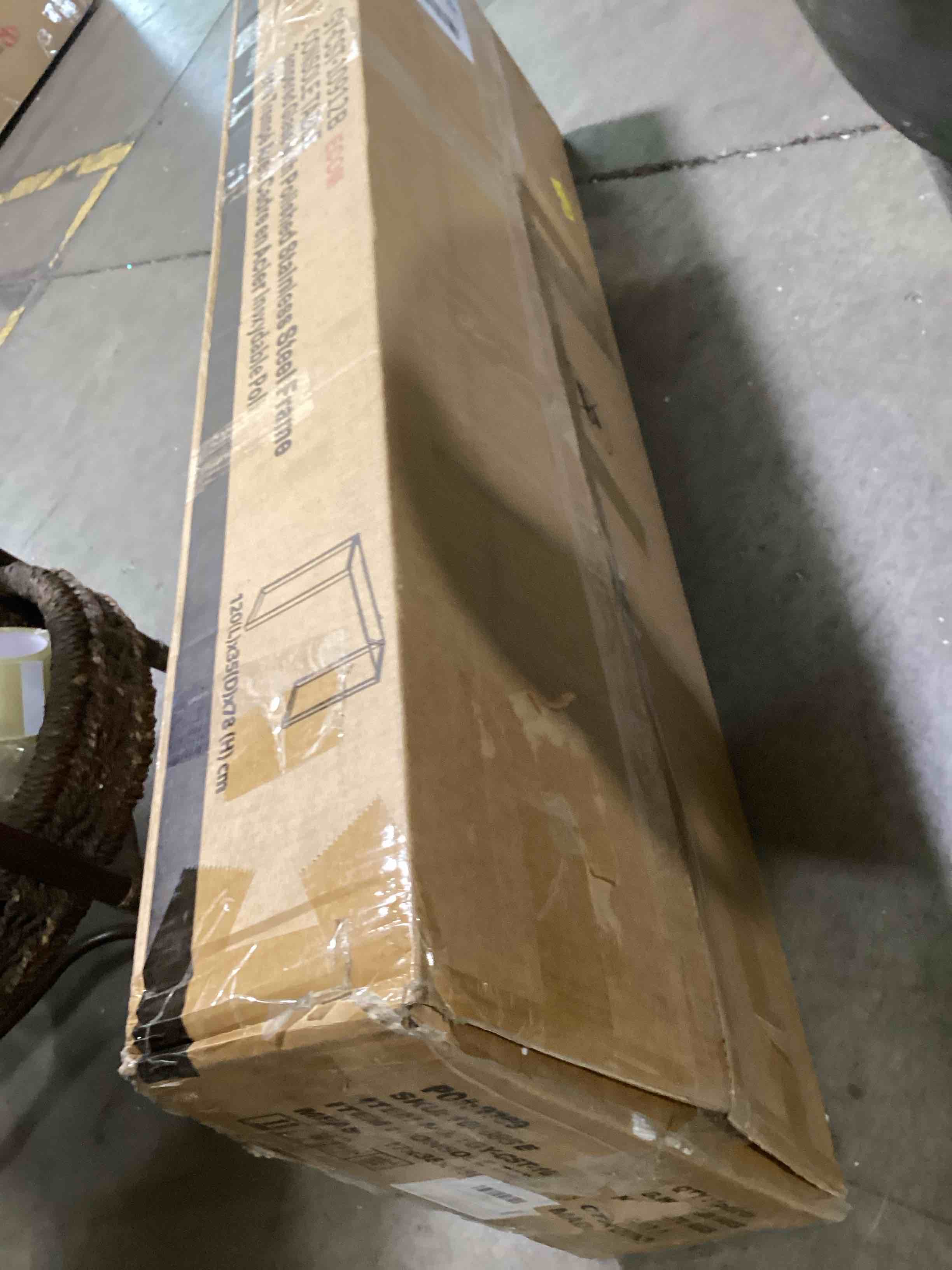 https://s3.amazonaws.com/lotting-images-prod/bidfta/BLU6742310_1723492731582.jpeg