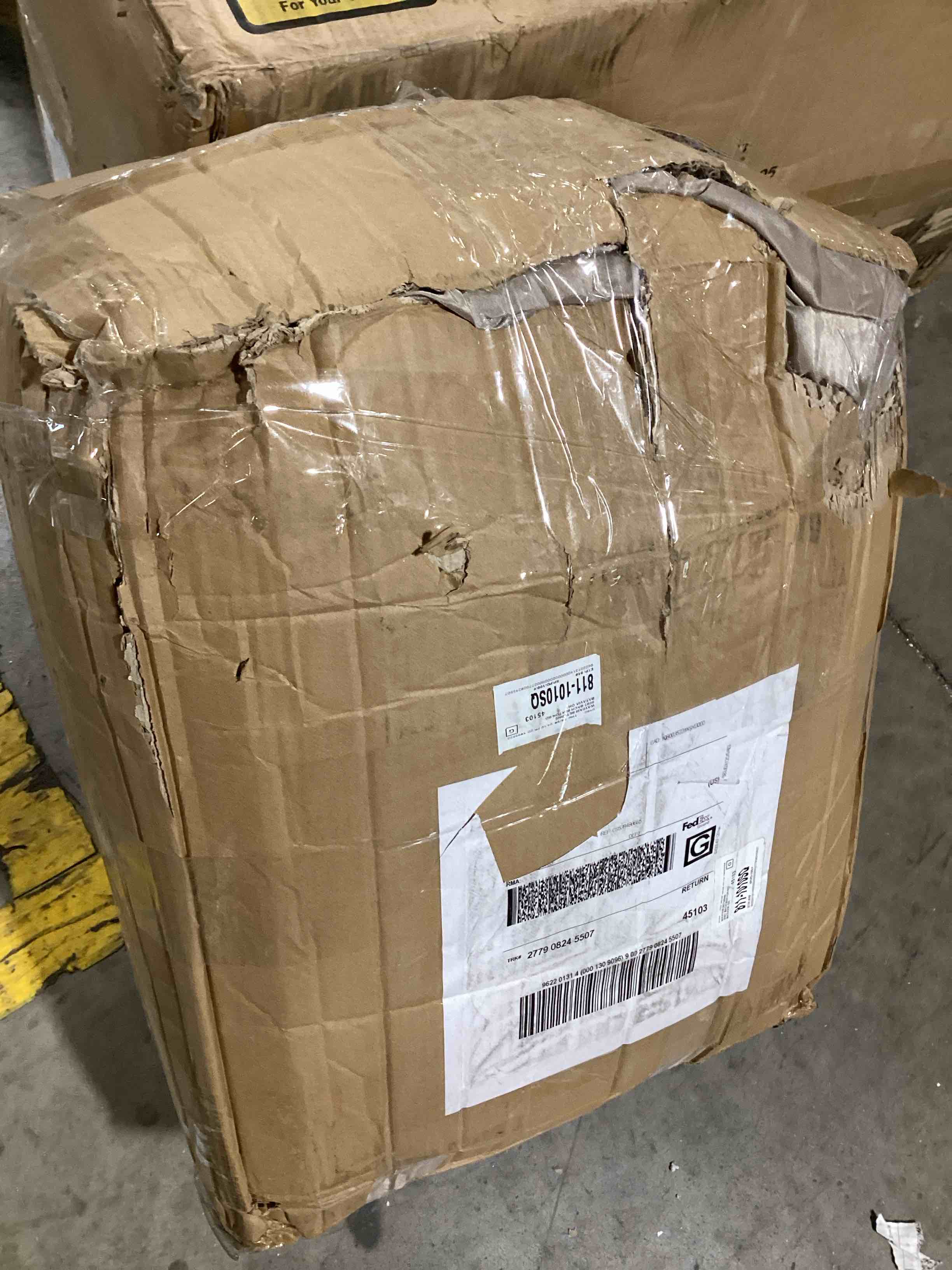 https://s3.amazonaws.com/lotting-images-prod/bidfta/BLU6742443_1723575448367.jpeg