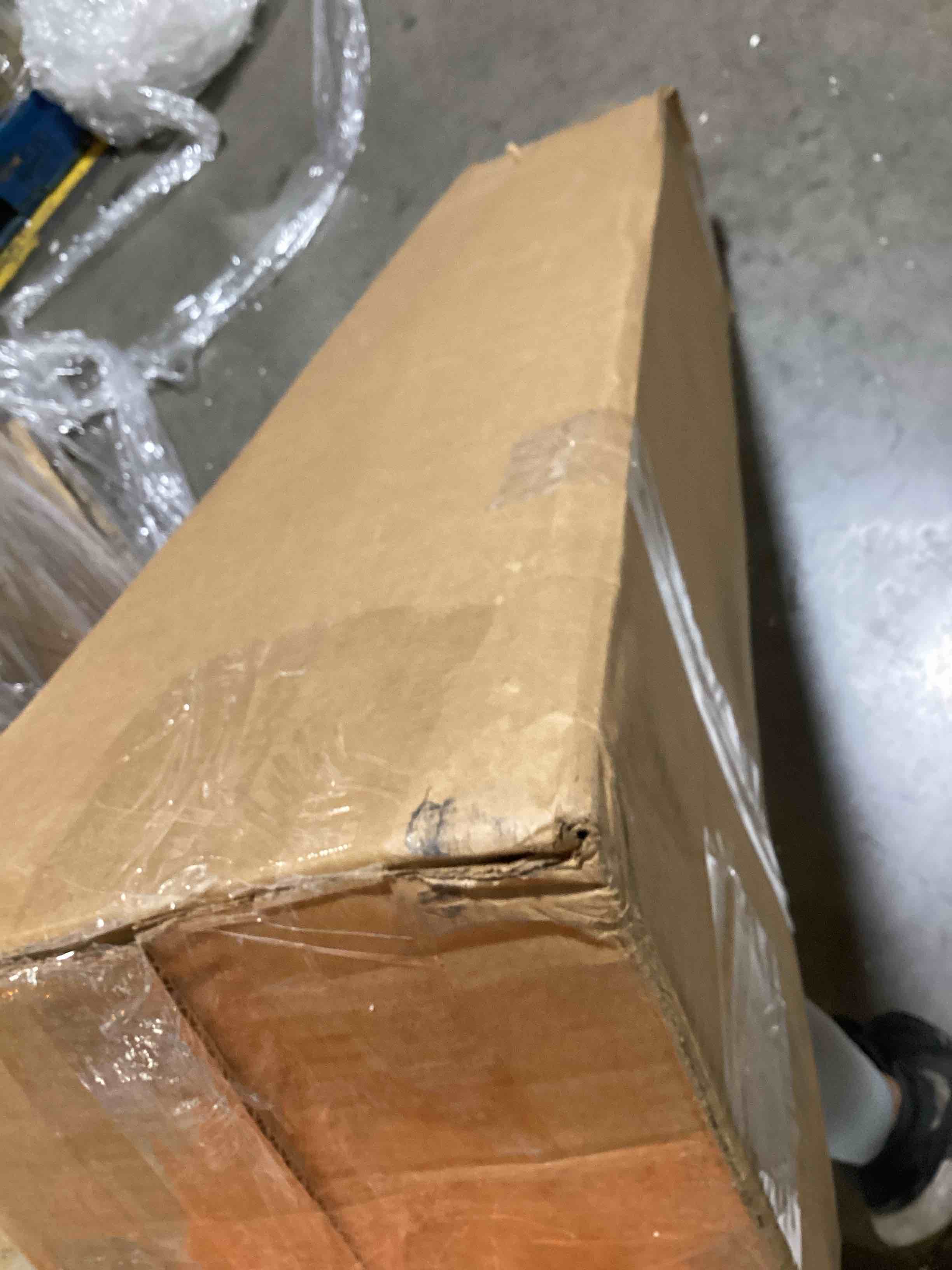 https://s3.amazonaws.com/lotting-images-prod/bidfta/BLU6742517_1723650071348.jpeg