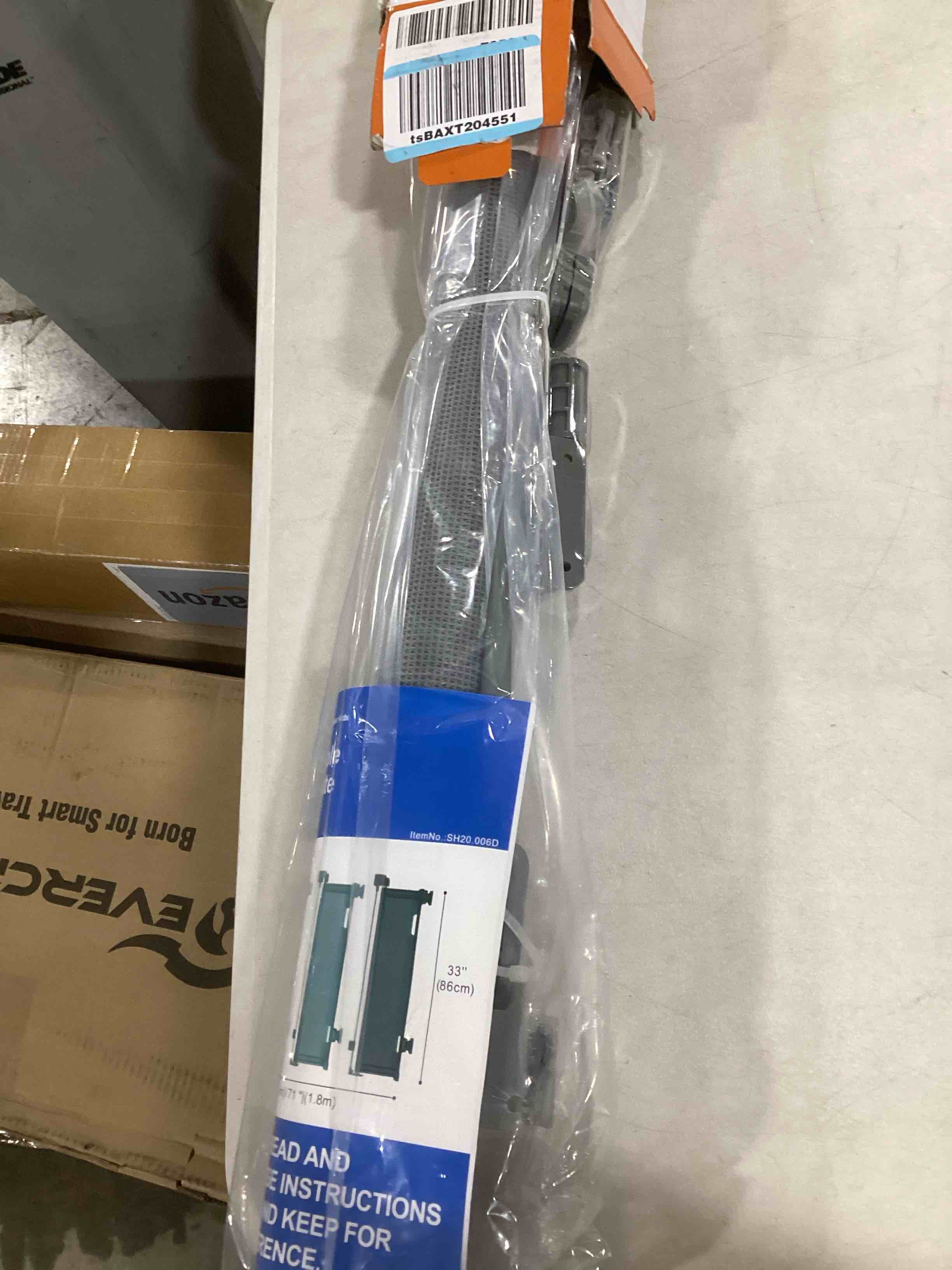 https://s3.amazonaws.com/lotting-images-prod/bidfta/BLU6743260_1722430180027.jpeg