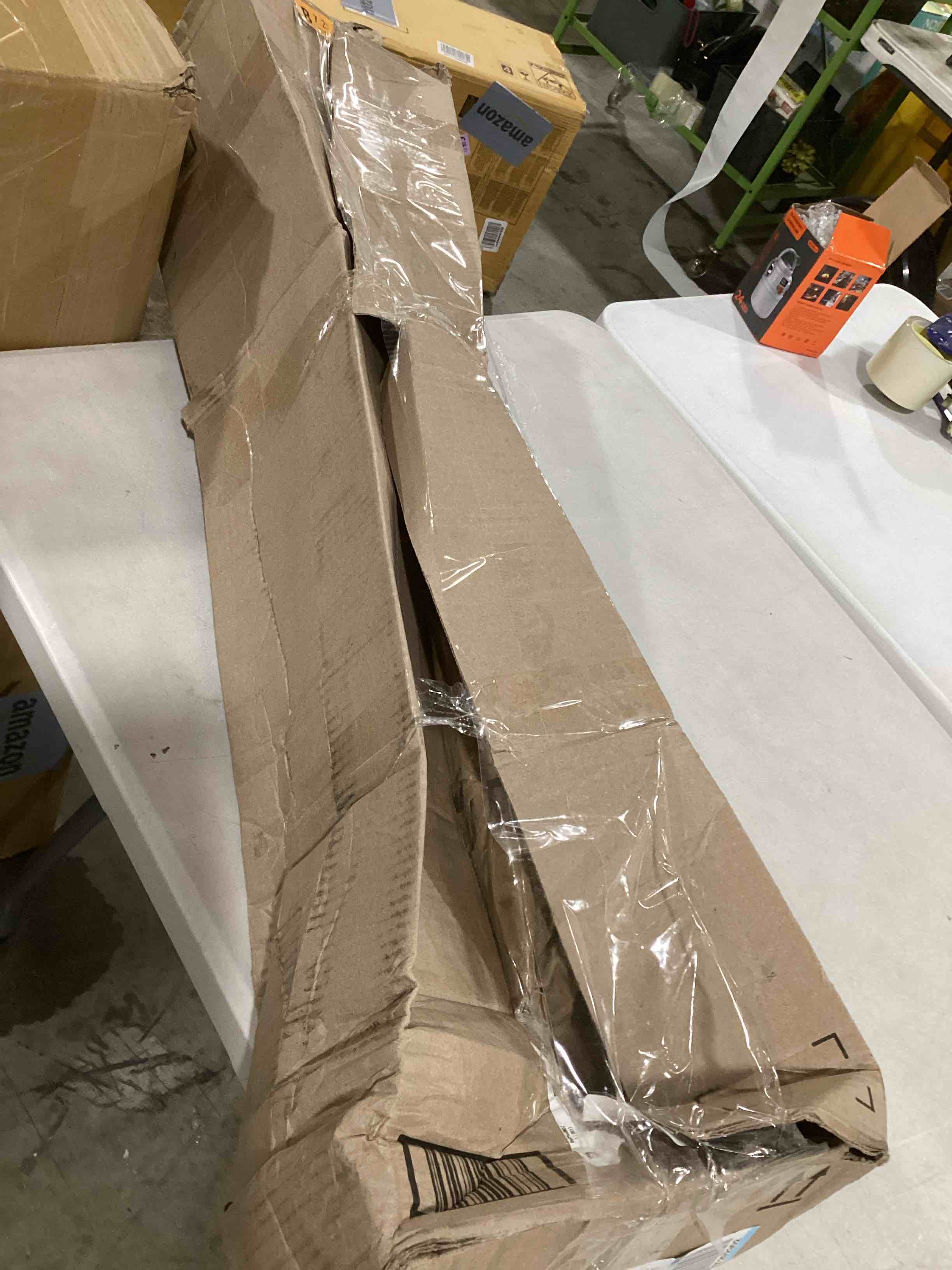 https://s3.amazonaws.com/lotting-images-prod/bidfta/BLU6743290_1722437942256.jpeg