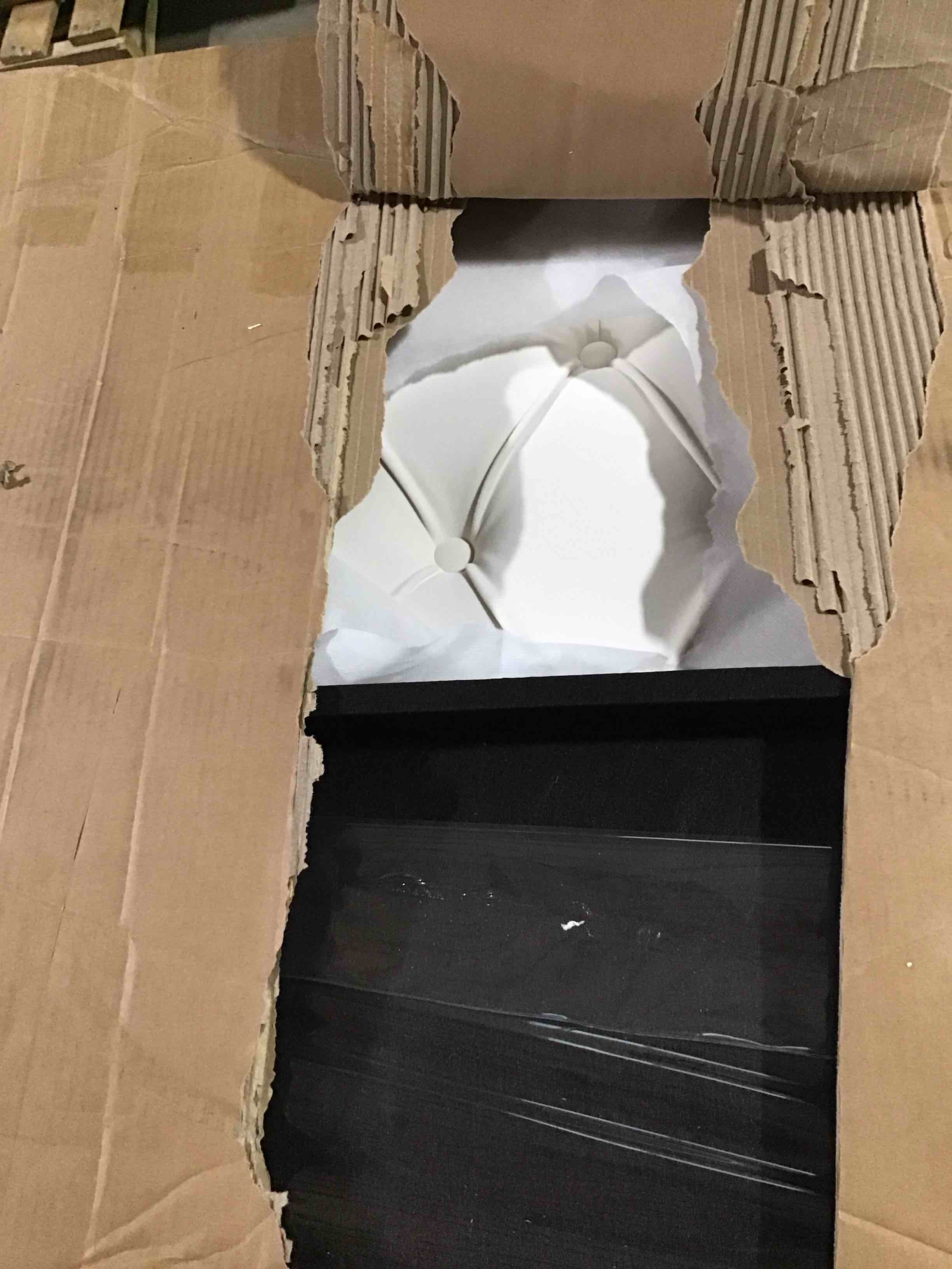 https://s3.amazonaws.com/lotting-images-prod/bidfta/BLU6743435_1724157492084.jpeg