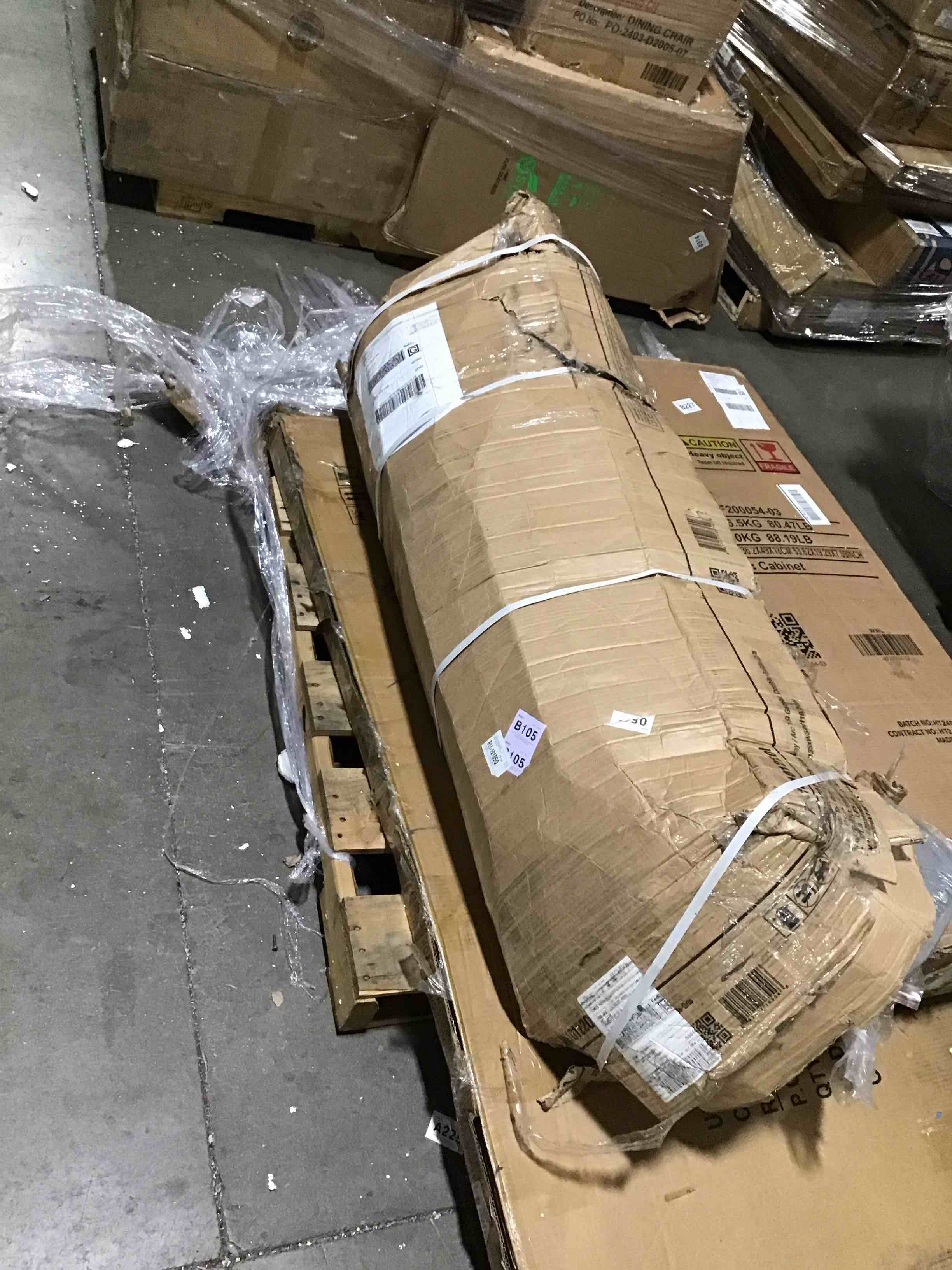 https://s3.amazonaws.com/lotting-images-prod/bidfta/BLU6743643_1724332642664.jpeg