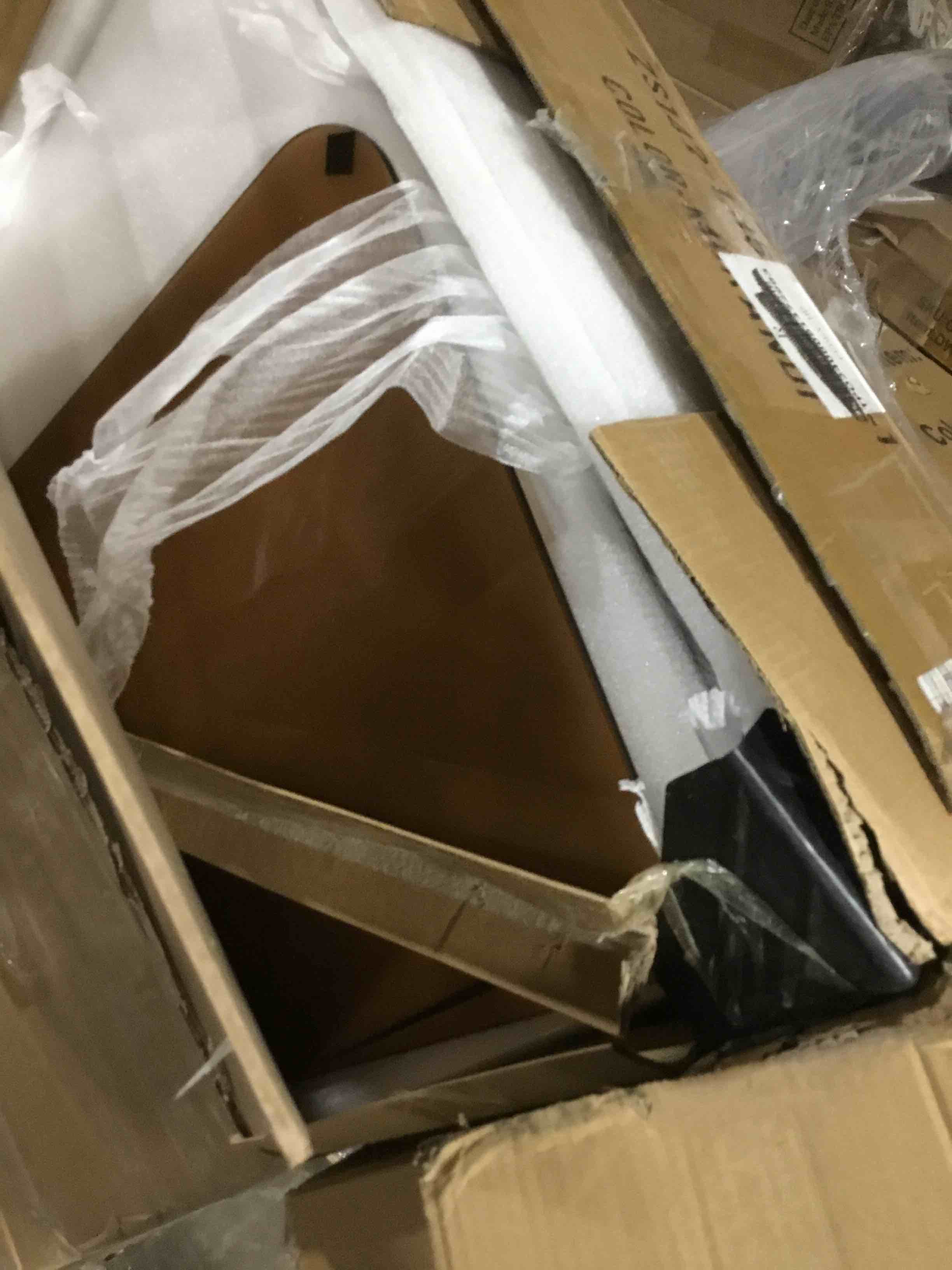 https://s3.amazonaws.com/lotting-images-prod/bidfta/BLU6743938_1724866480105.jpeg