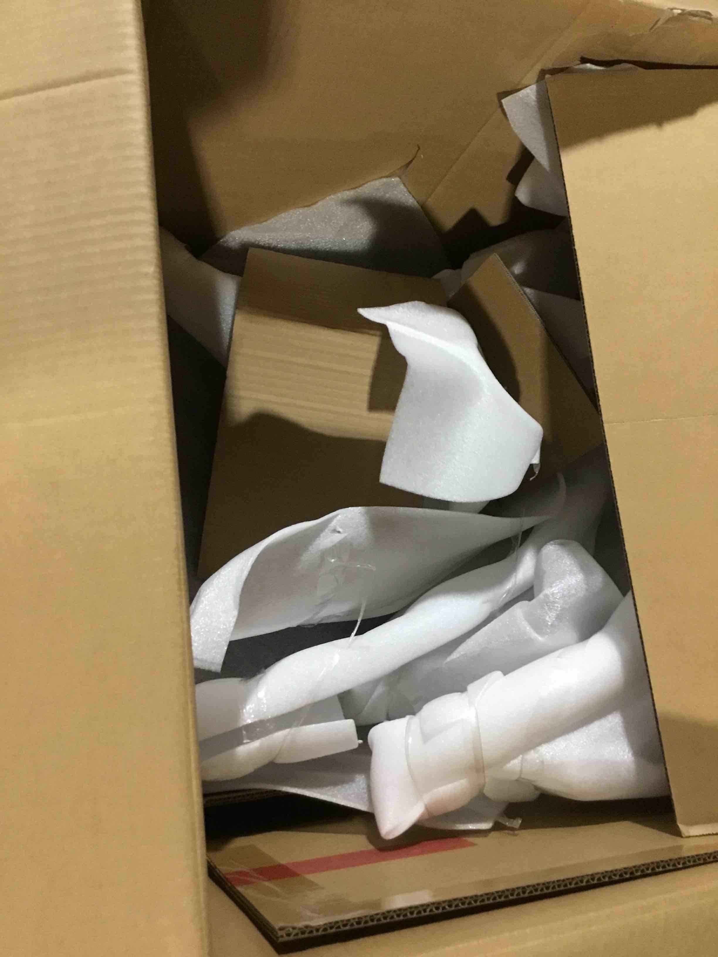 https://s3.amazonaws.com/lotting-images-prod/bidfta/BLU6743940_1724866994344.jpeg