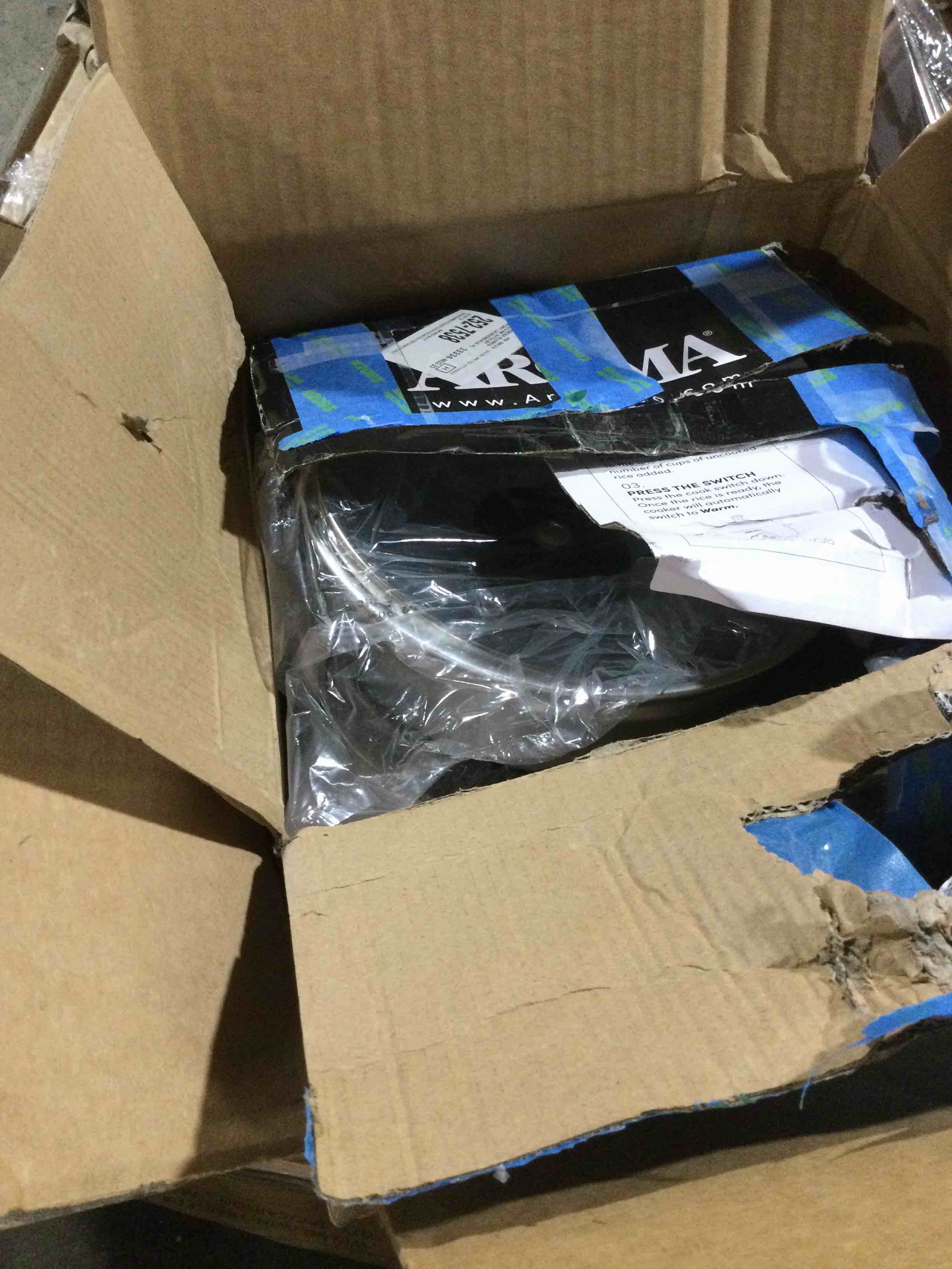 https://s3.amazonaws.com/lotting-images-prod/bidfta/BLU6744159_1725452514453.jpeg