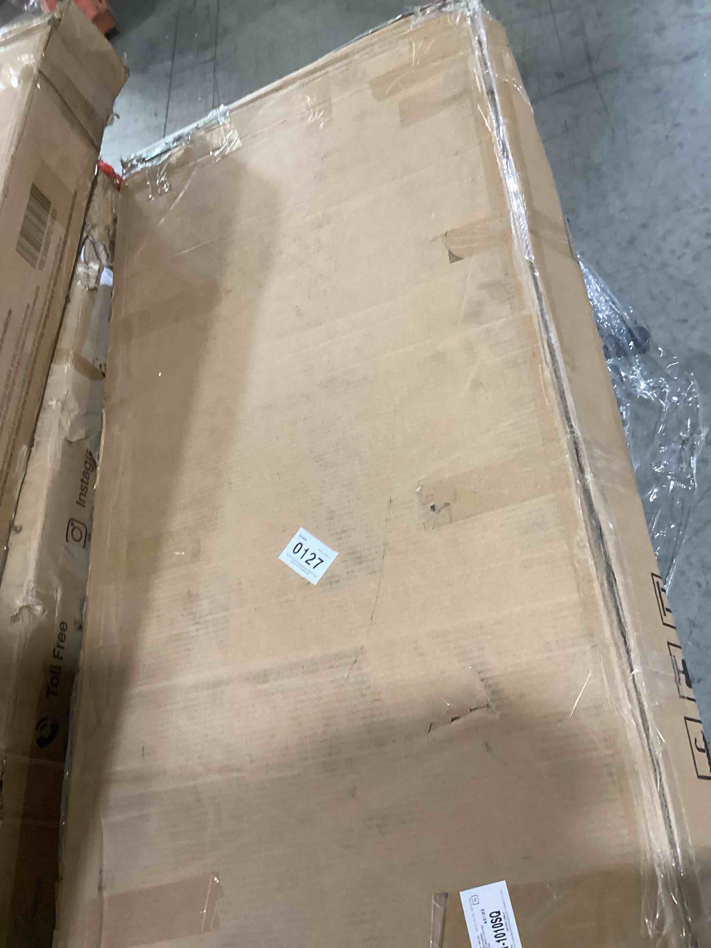 https://s3.amazonaws.com/lotting-images-prod/bidfta/BLU6744578_1723570549746.jpeg