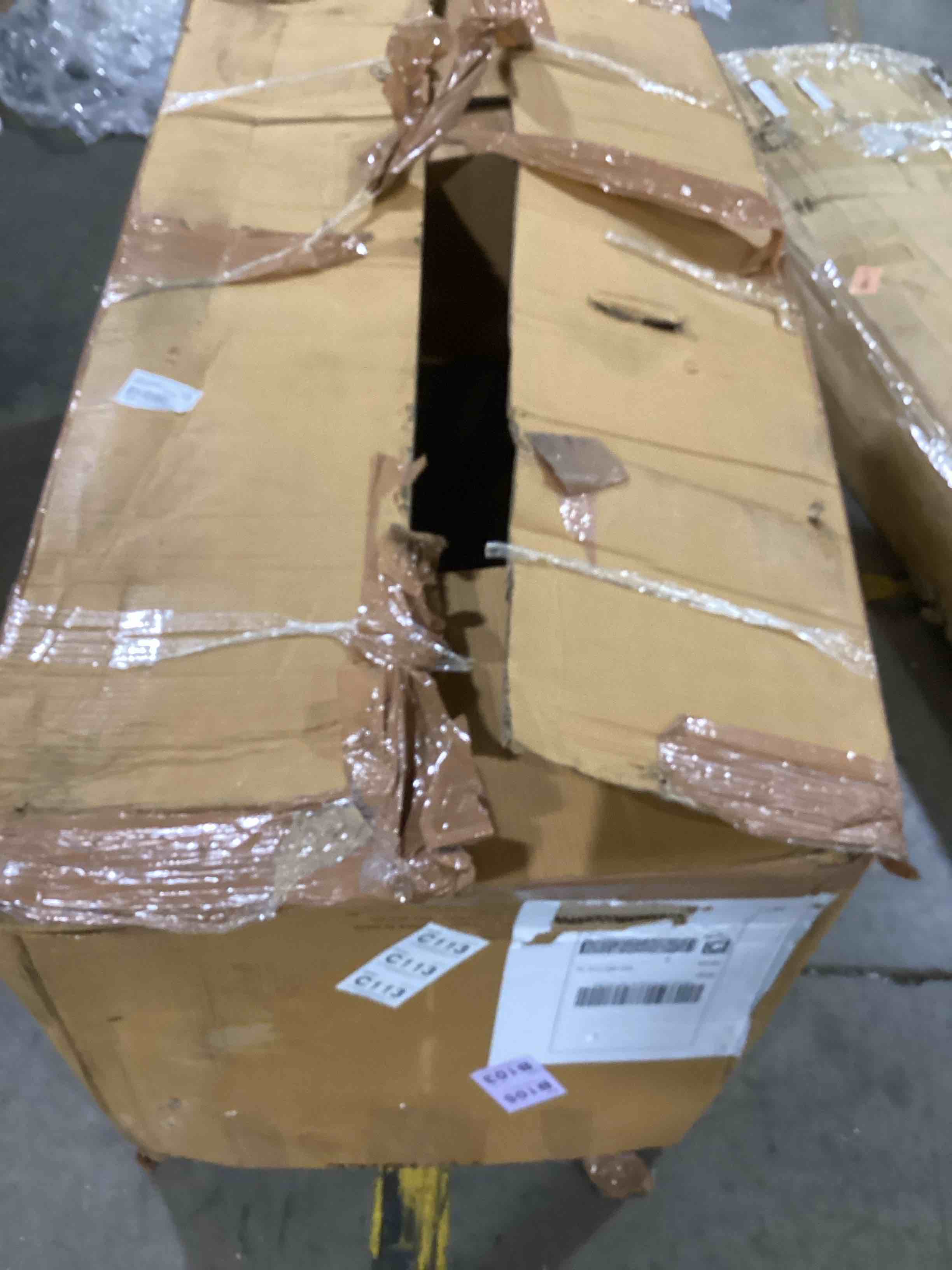 https://s3.amazonaws.com/lotting-images-prod/bidfta/BLU6744881_1723814317341.jpeg