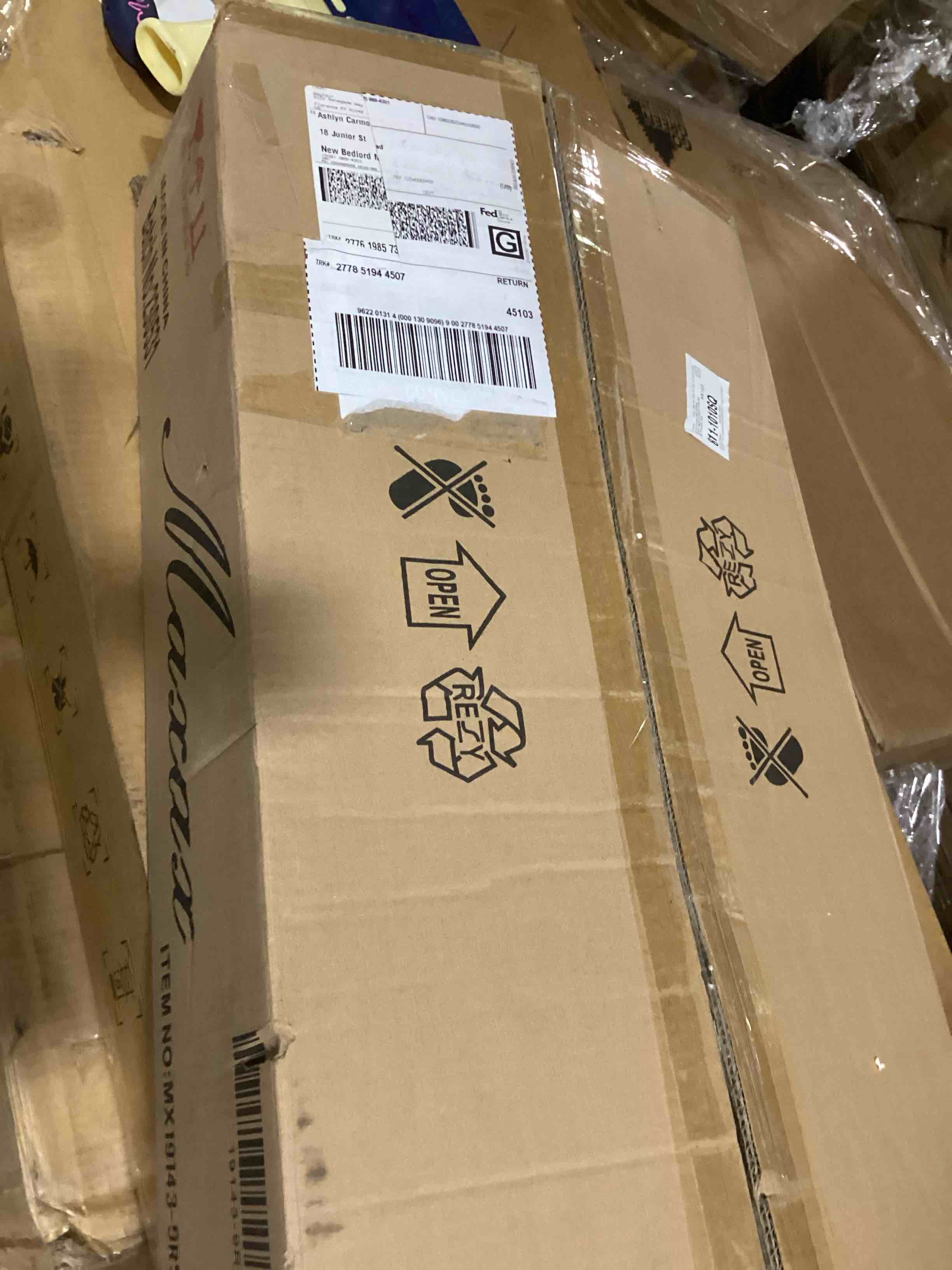 https://s3.amazonaws.com/lotting-images-prod/bidfta/BLU6745284_1724247996420.jpeg