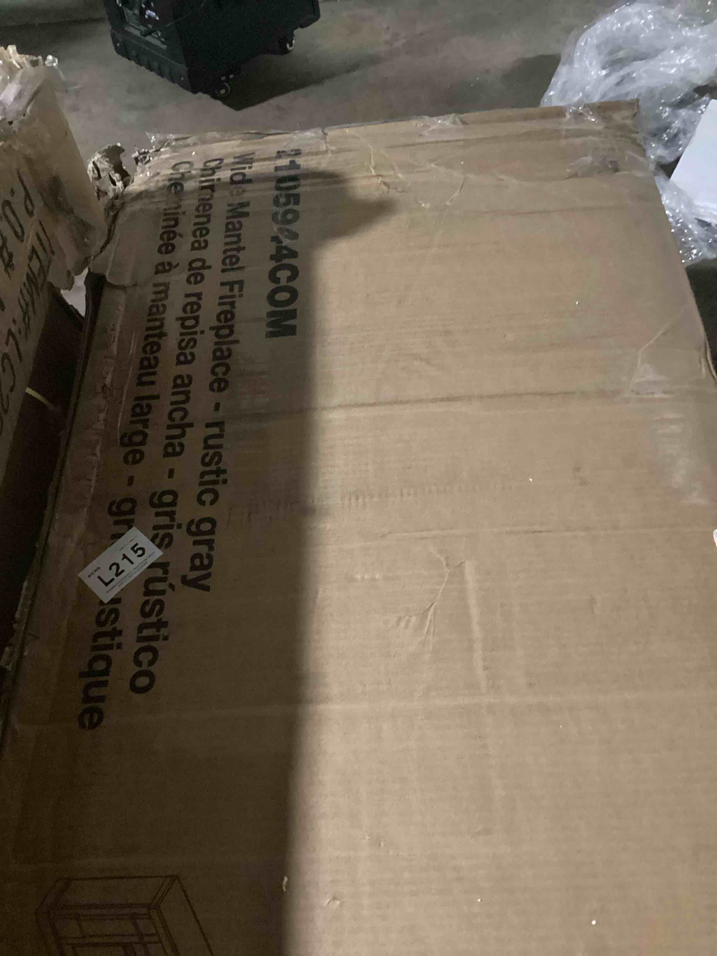 https://s3.amazonaws.com/lotting-images-prod/bidfta/BLU6745882_1724860092810.jpeg