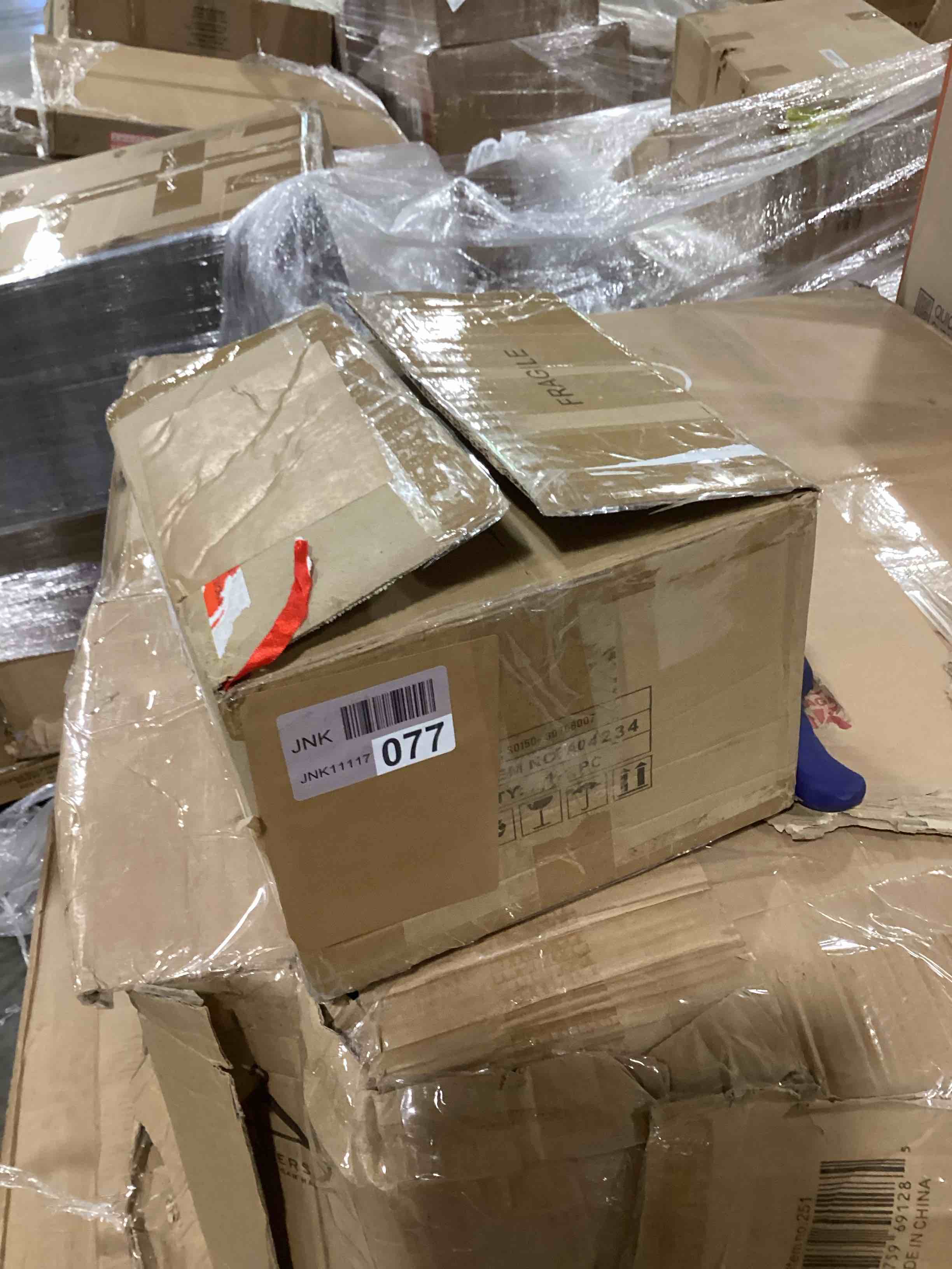 https://s3.amazonaws.com/lotting-images-prod/bidfta/BLU6746265_1724334370239.jpeg