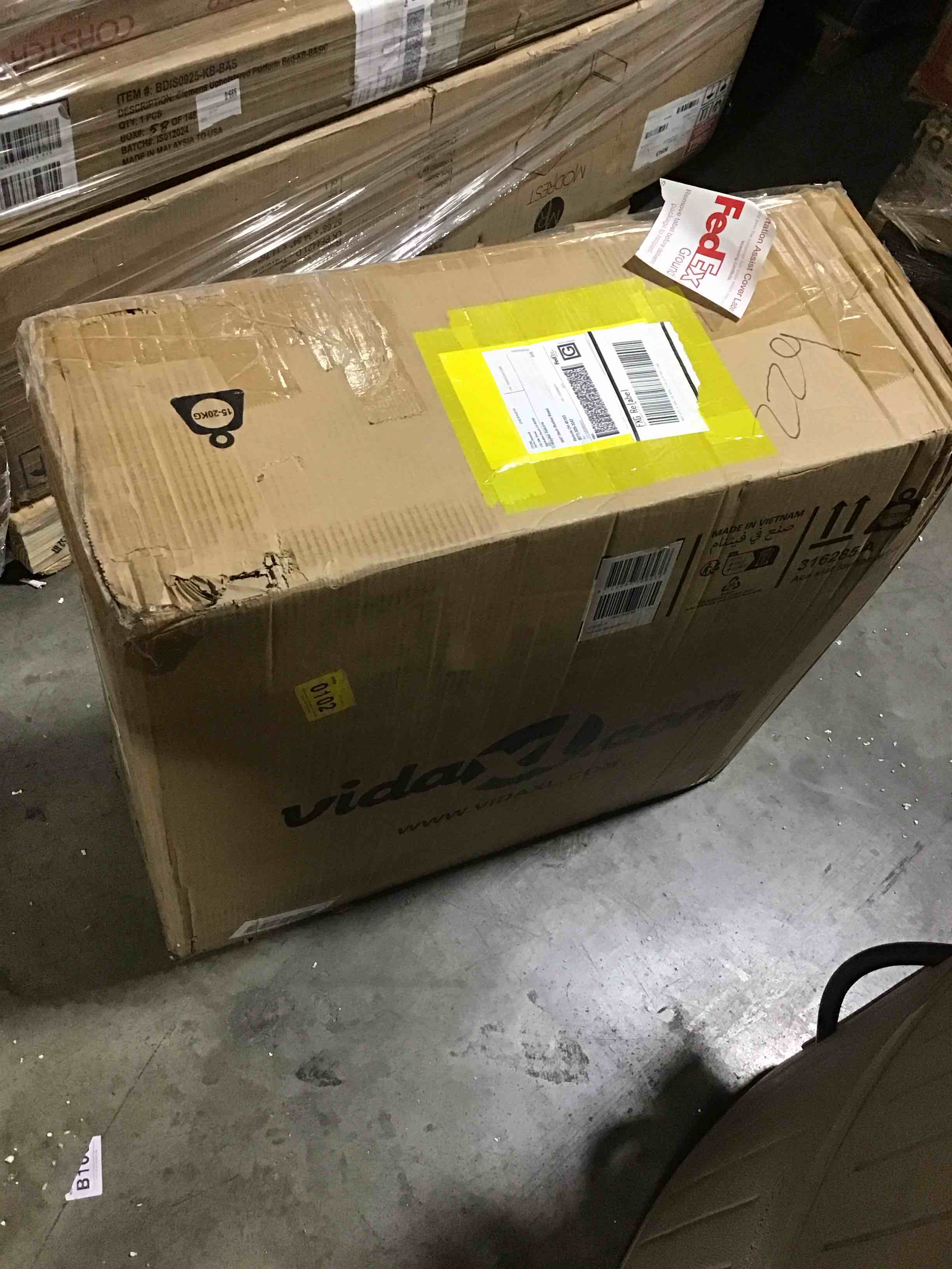 https://s3.amazonaws.com/lotting-images-prod/bidfta/BLU6748608_1723567106554.jpeg
