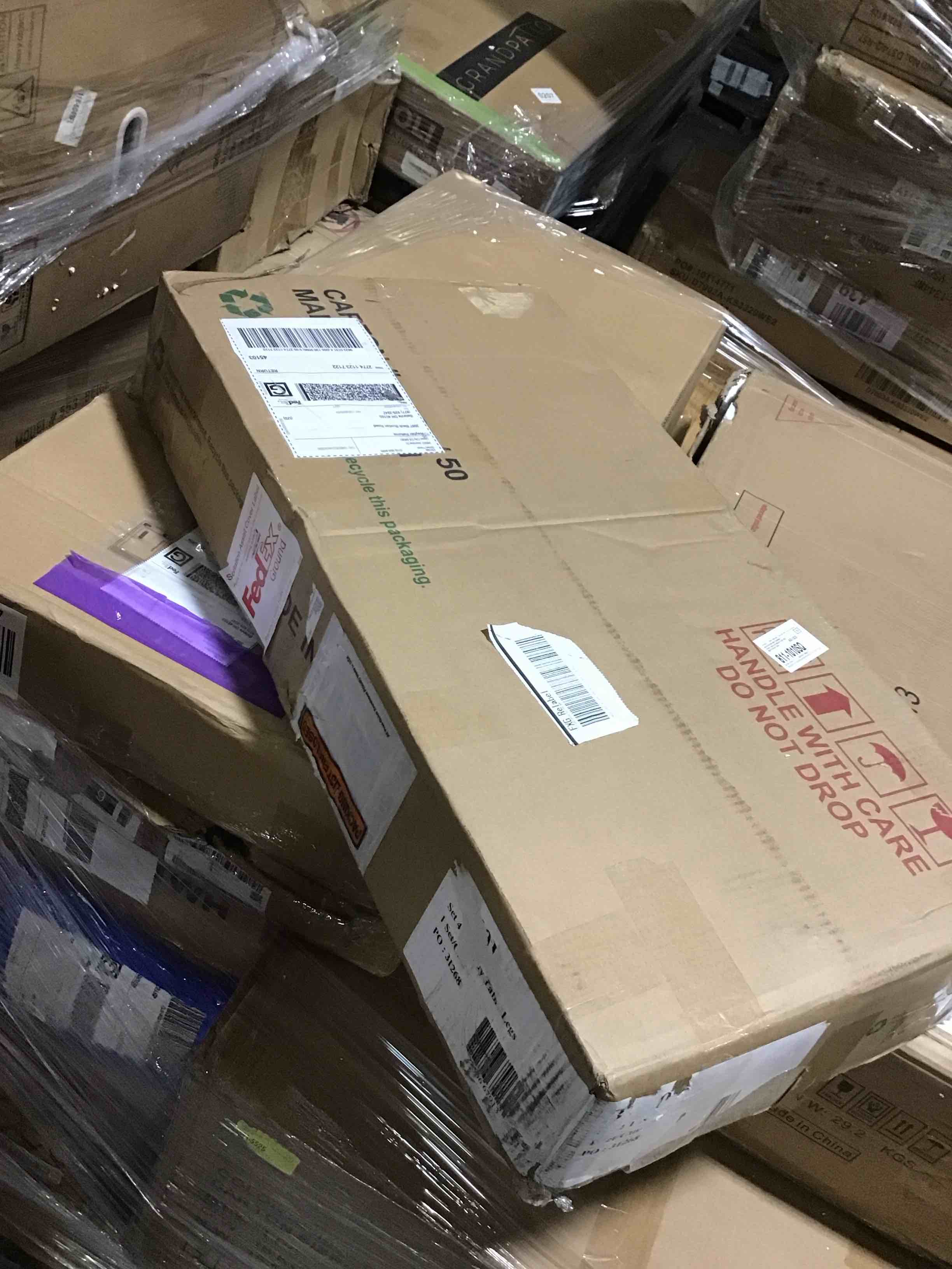 https://s3.amazonaws.com/lotting-images-prod/bidfta/BLU6748618_1723569209983.jpeg