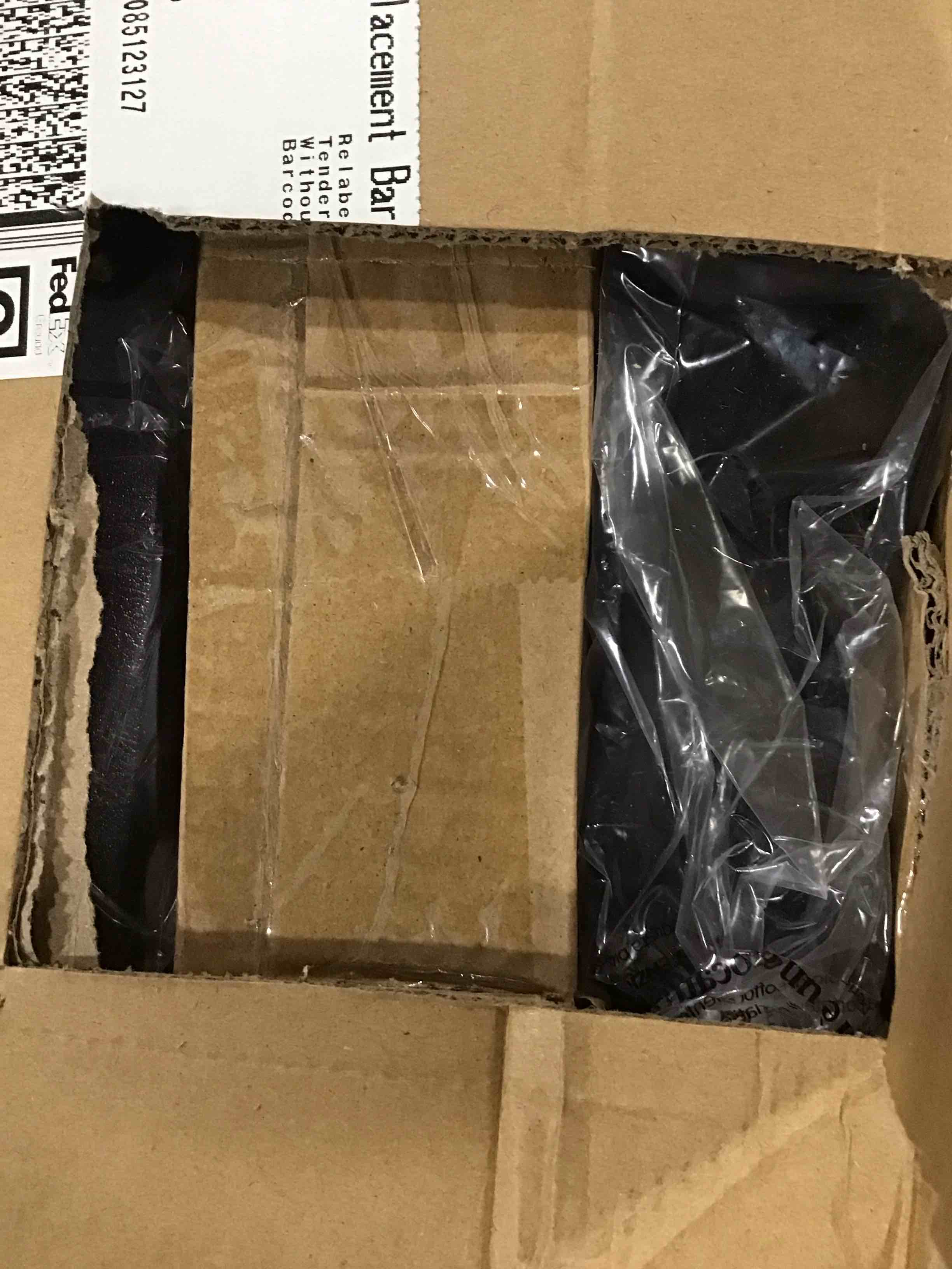 https://s3.amazonaws.com/lotting-images-prod/bidfta/BLU6748980_1724863046573.jpeg