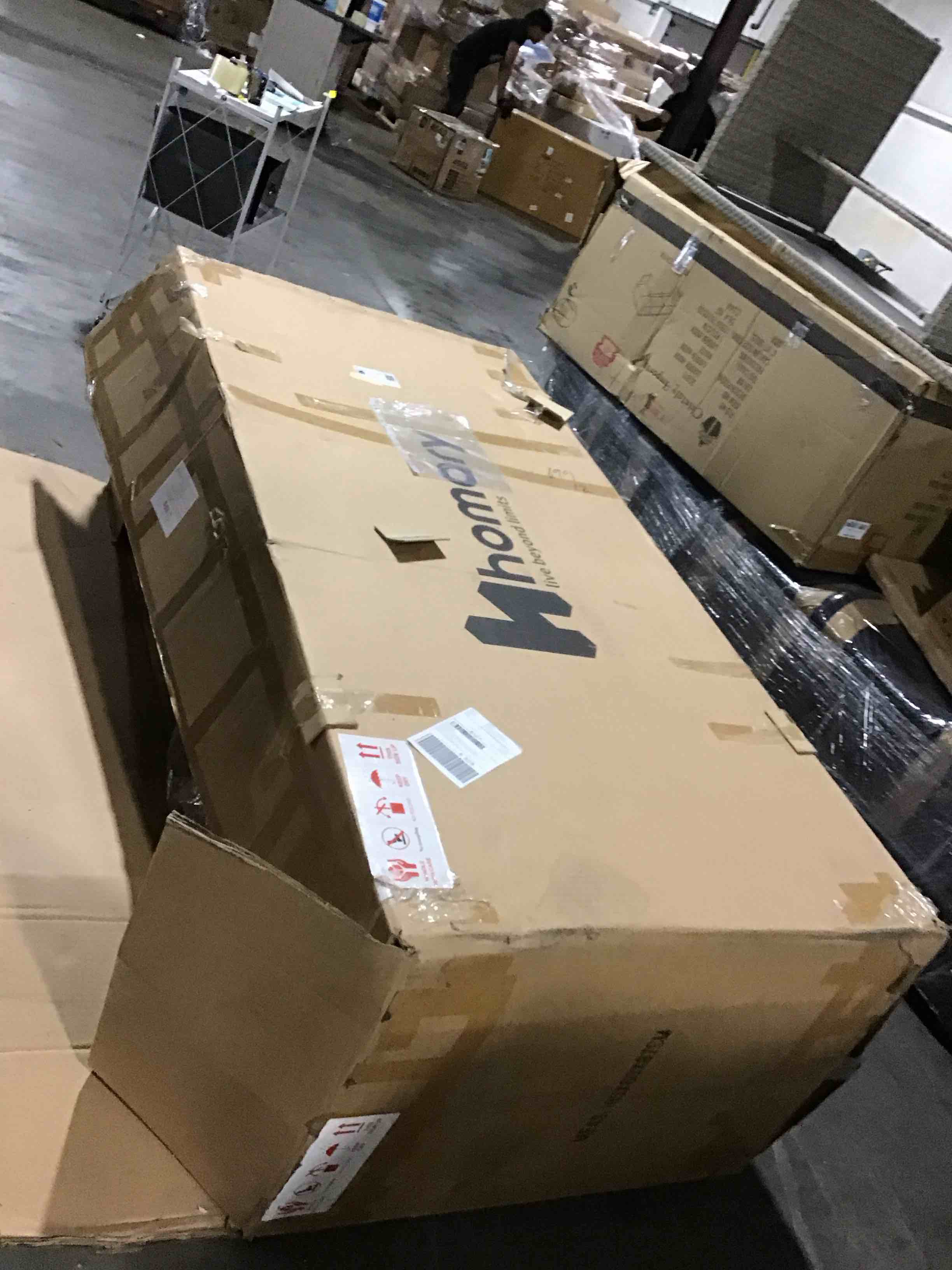 https://s3.amazonaws.com/lotting-images-prod/bidfta/BLU6749136_1724952862081.jpeg