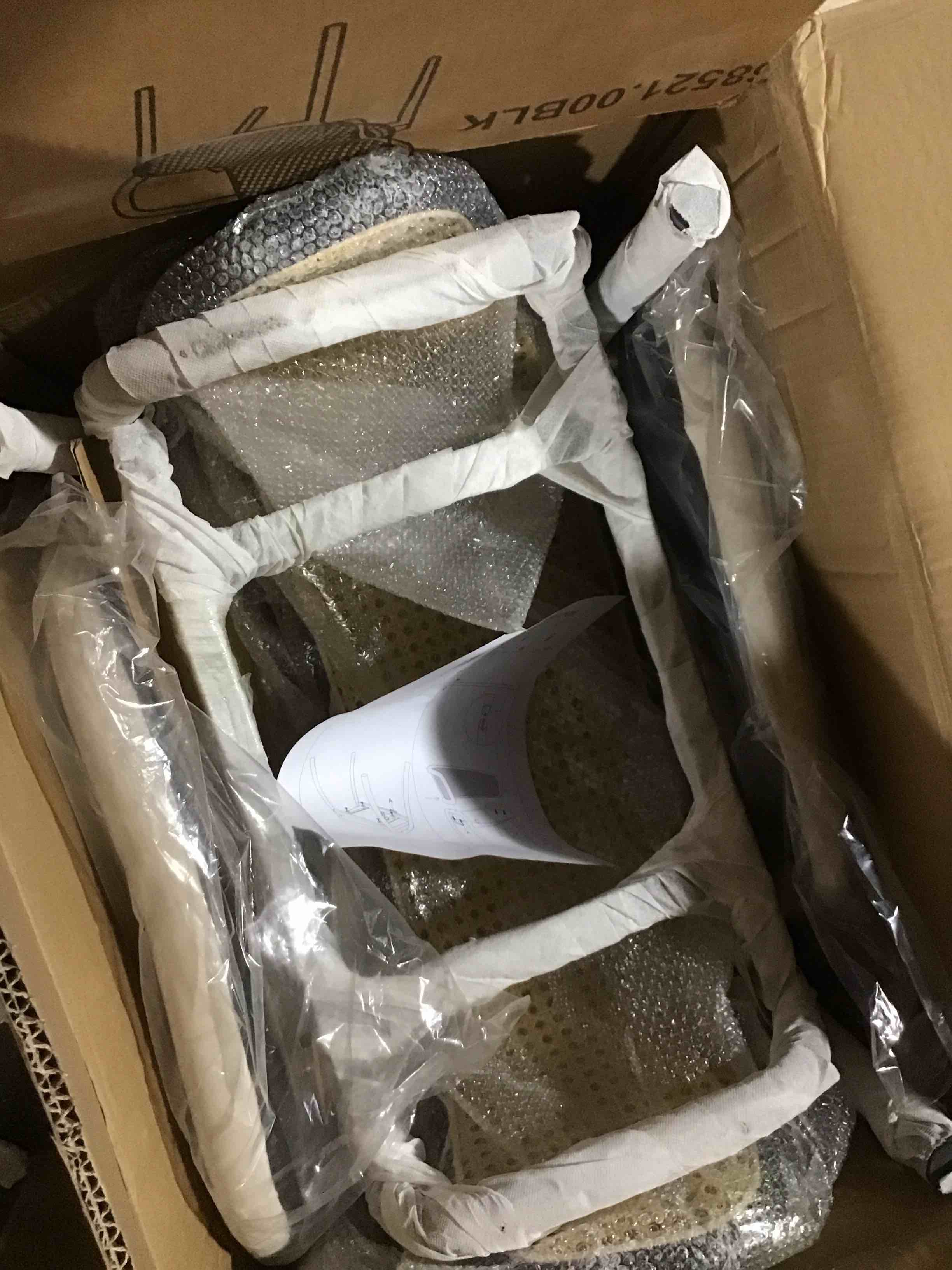 https://s3.amazonaws.com/lotting-images-prod/bidfta/BLU6749539_1725540181332.jpeg