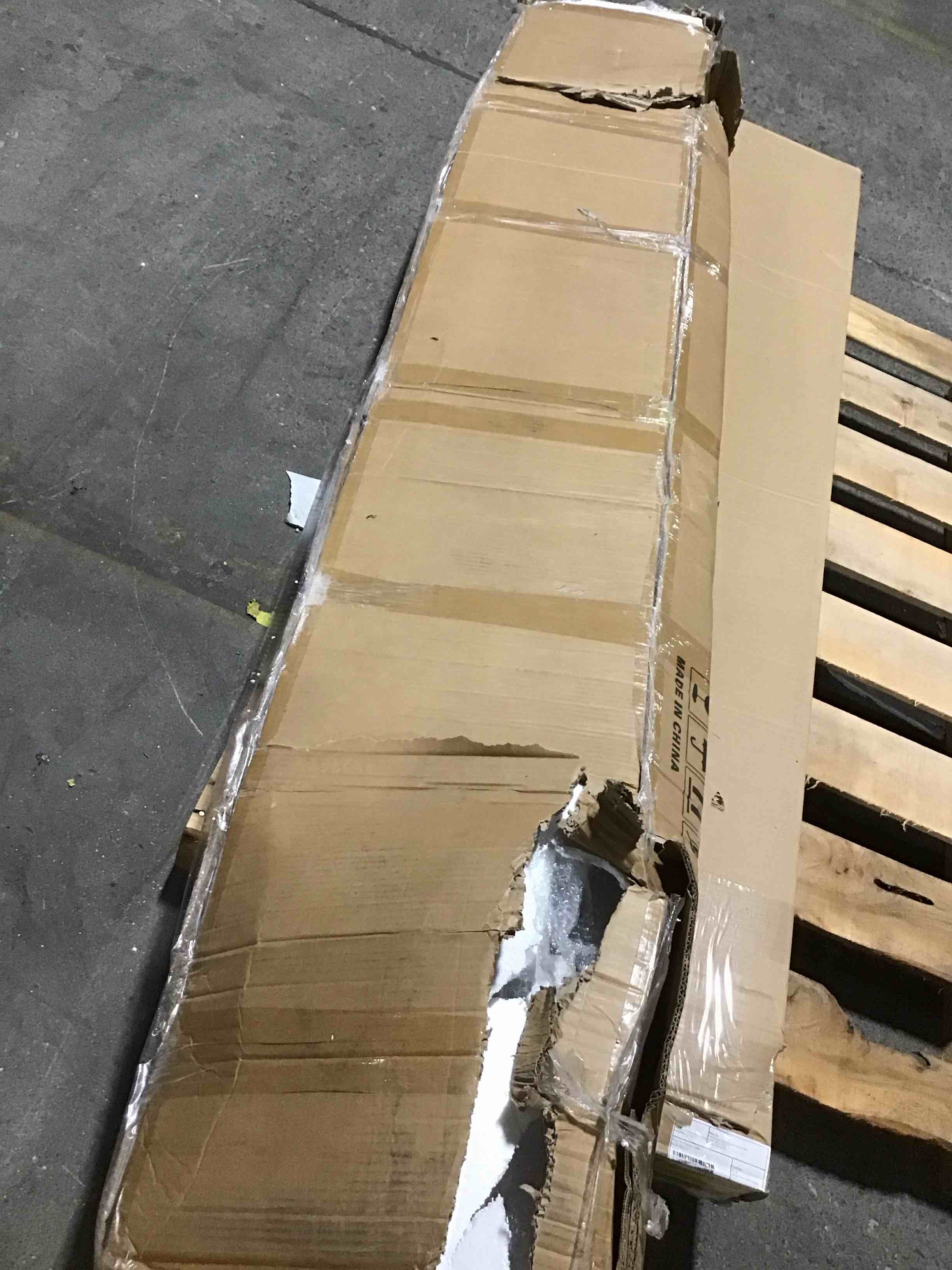 https://s3.amazonaws.com/lotting-images-prod/bidfta/BLU6749699_1725644881892.jpeg