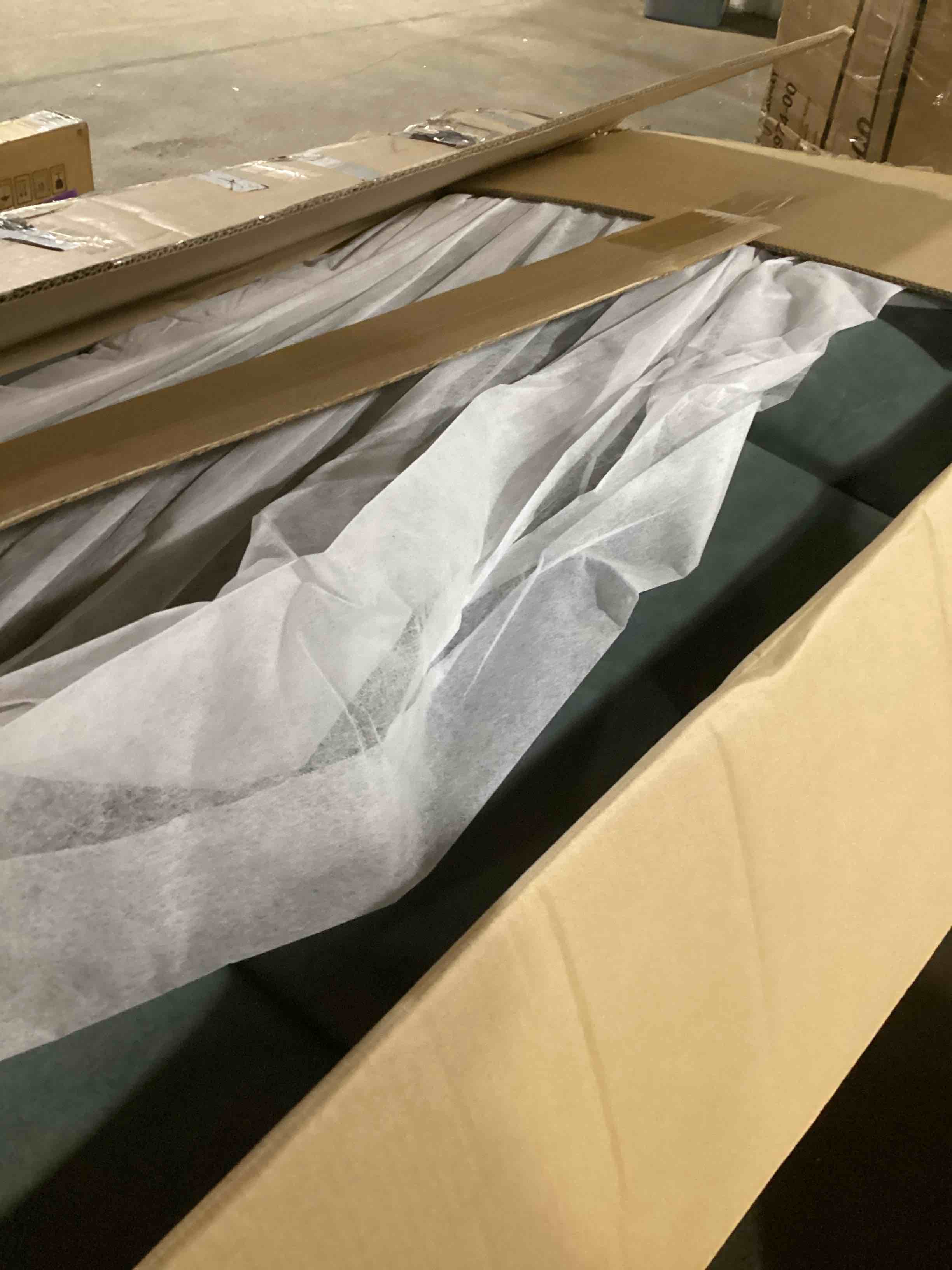 Winston Porter 78.8" Round Arm Tufted Sofa