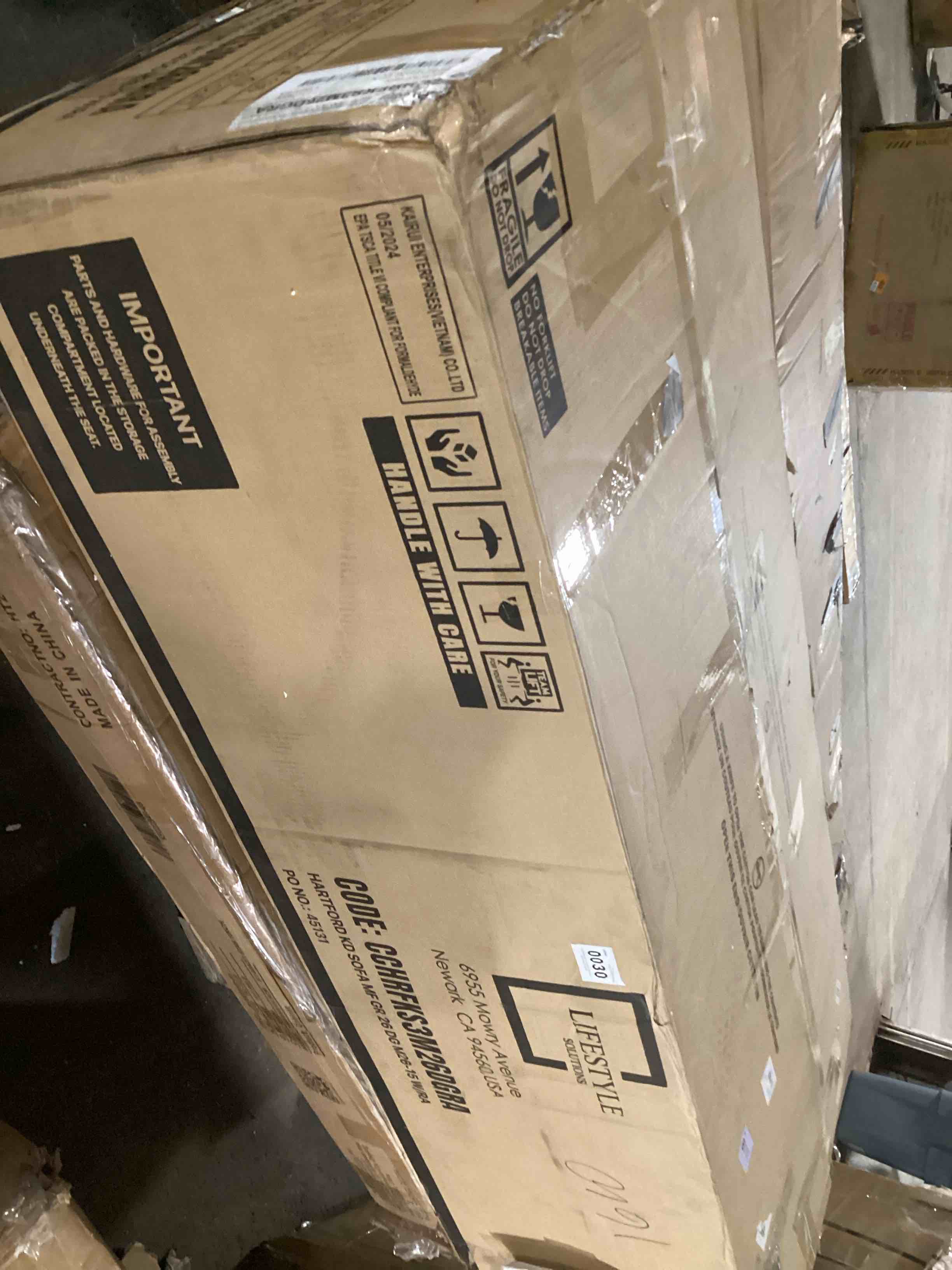 Winston Porter 78.8" Round Arm Tufted Sofa