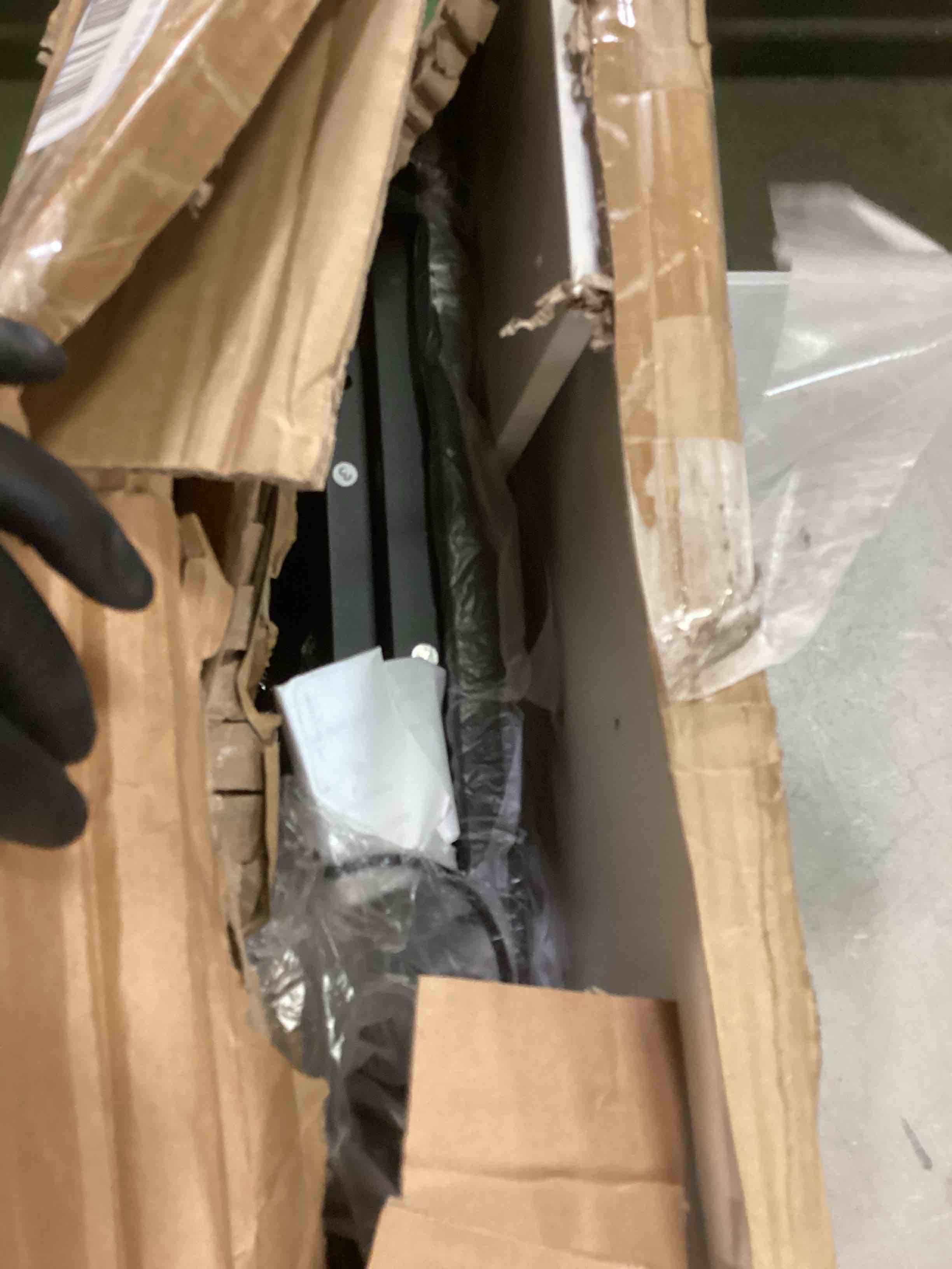 https://s3.amazonaws.com/lotting-images-prod/bidfta/BLU6751997_1720719094740.jpeg