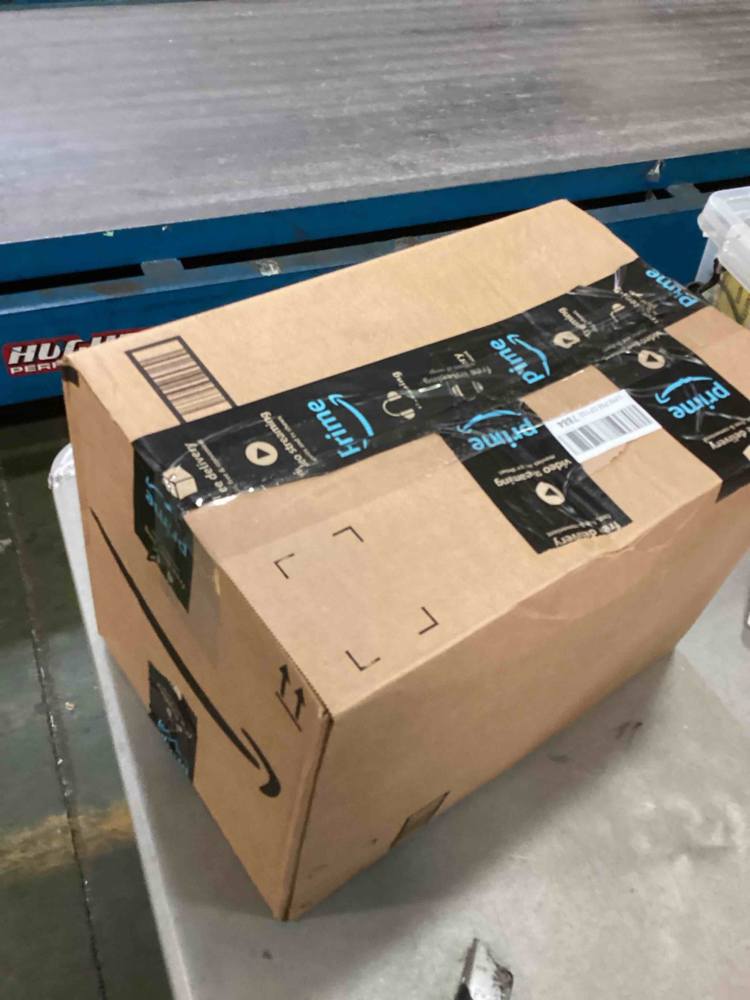 https://s3.amazonaws.com/lotting-images-prod/bidfta/BLU6752024_1720721924268.jpeg