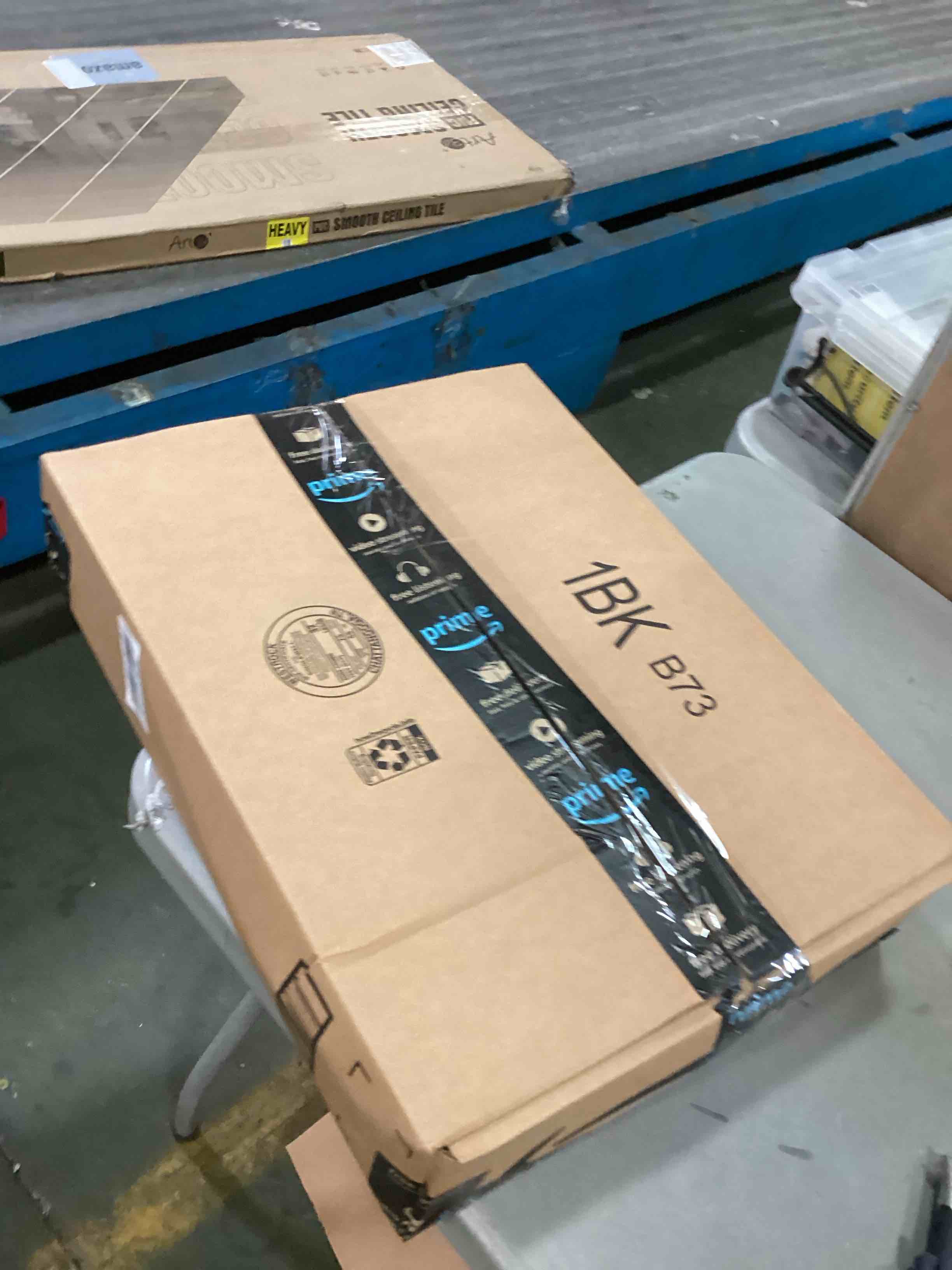 https://s3.amazonaws.com/lotting-images-prod/bidfta/BLU6752042_1720723390831.jpeg