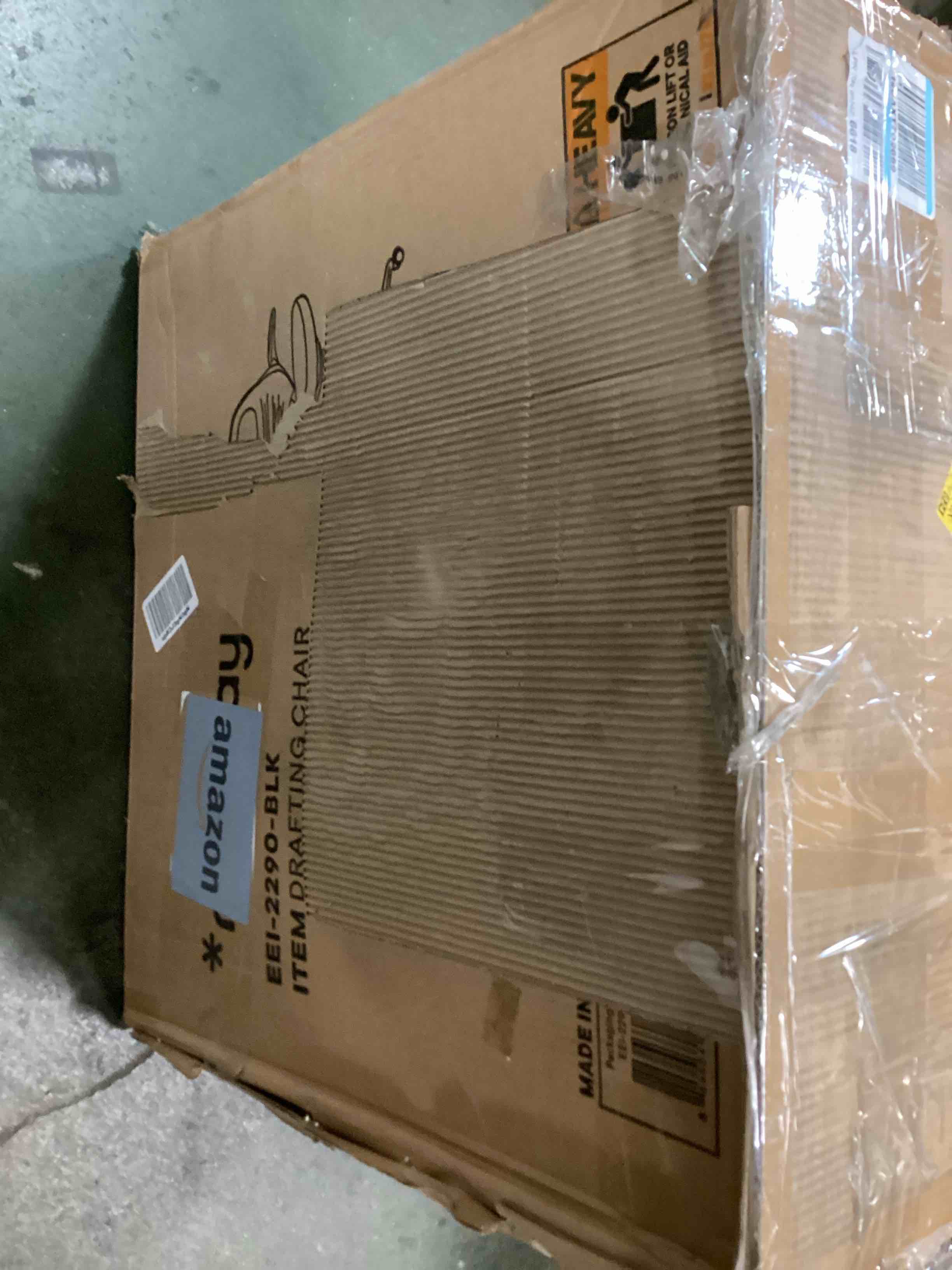 https://s3.amazonaws.com/lotting-images-prod/bidfta/BLU6752303_1720755593553.jpeg