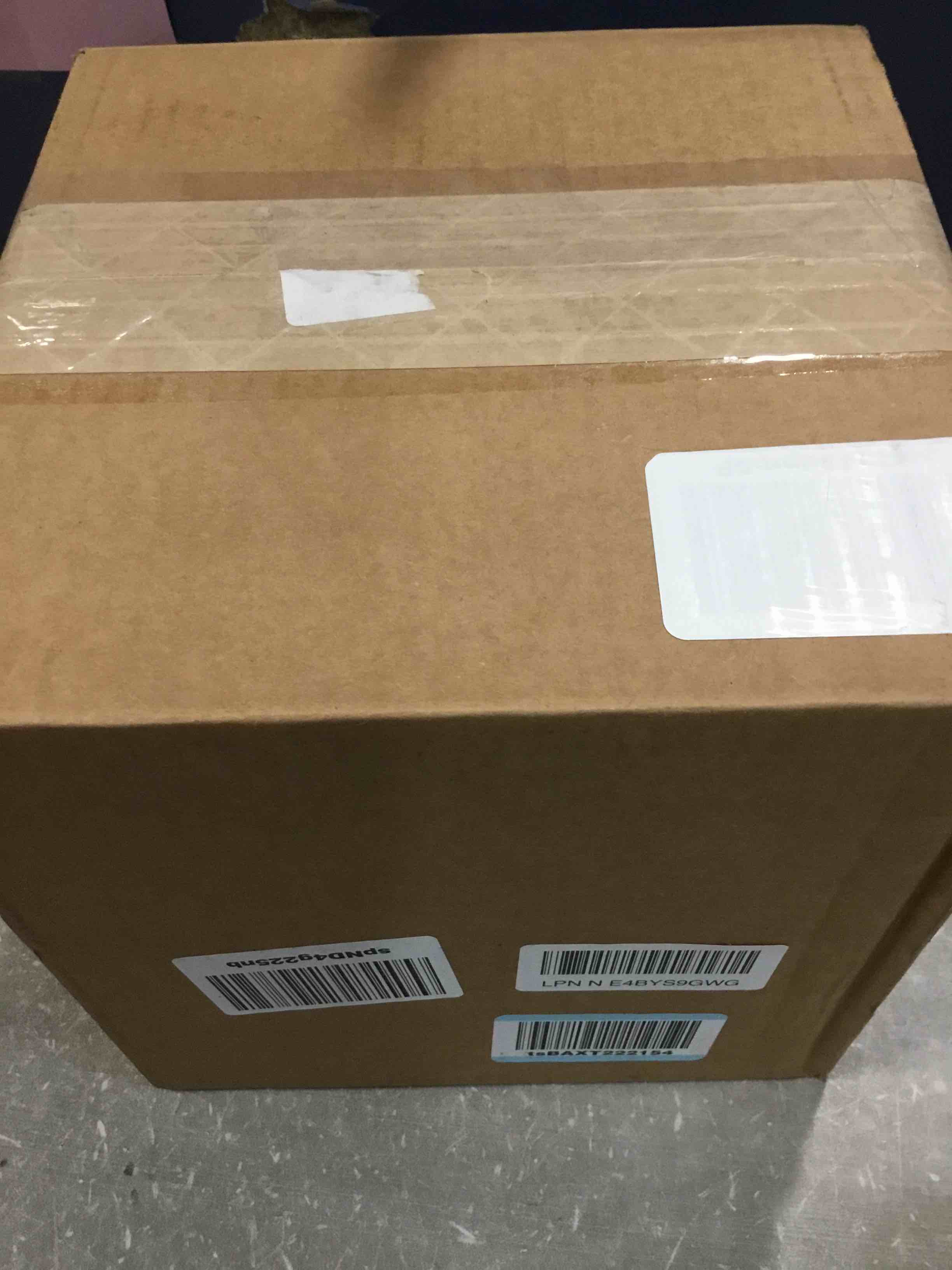 https://s3.amazonaws.com/lotting-images-prod/bidfta/BLU6753120_1721314539413.jpeg