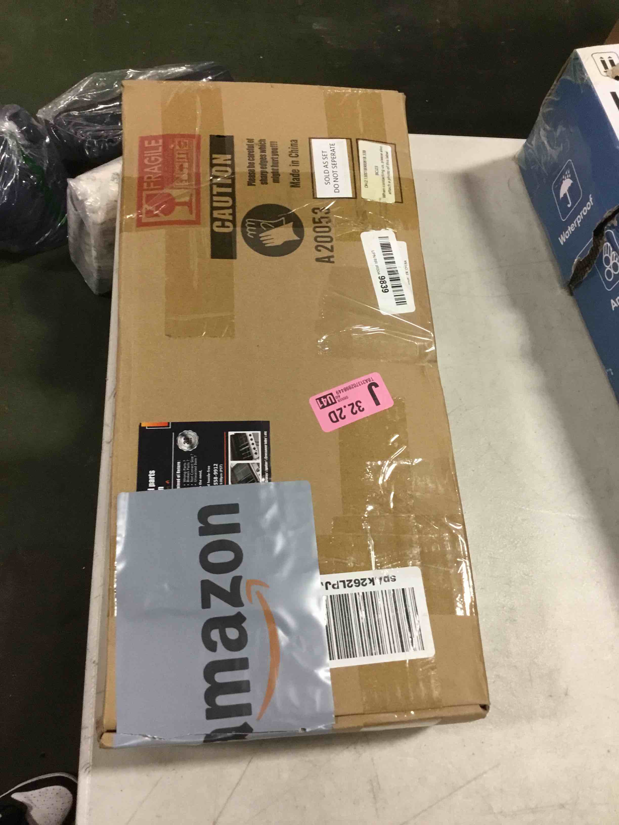 https://s3.amazonaws.com/lotting-images-prod/bidfta/BLU6753497_1720665170939.jpeg