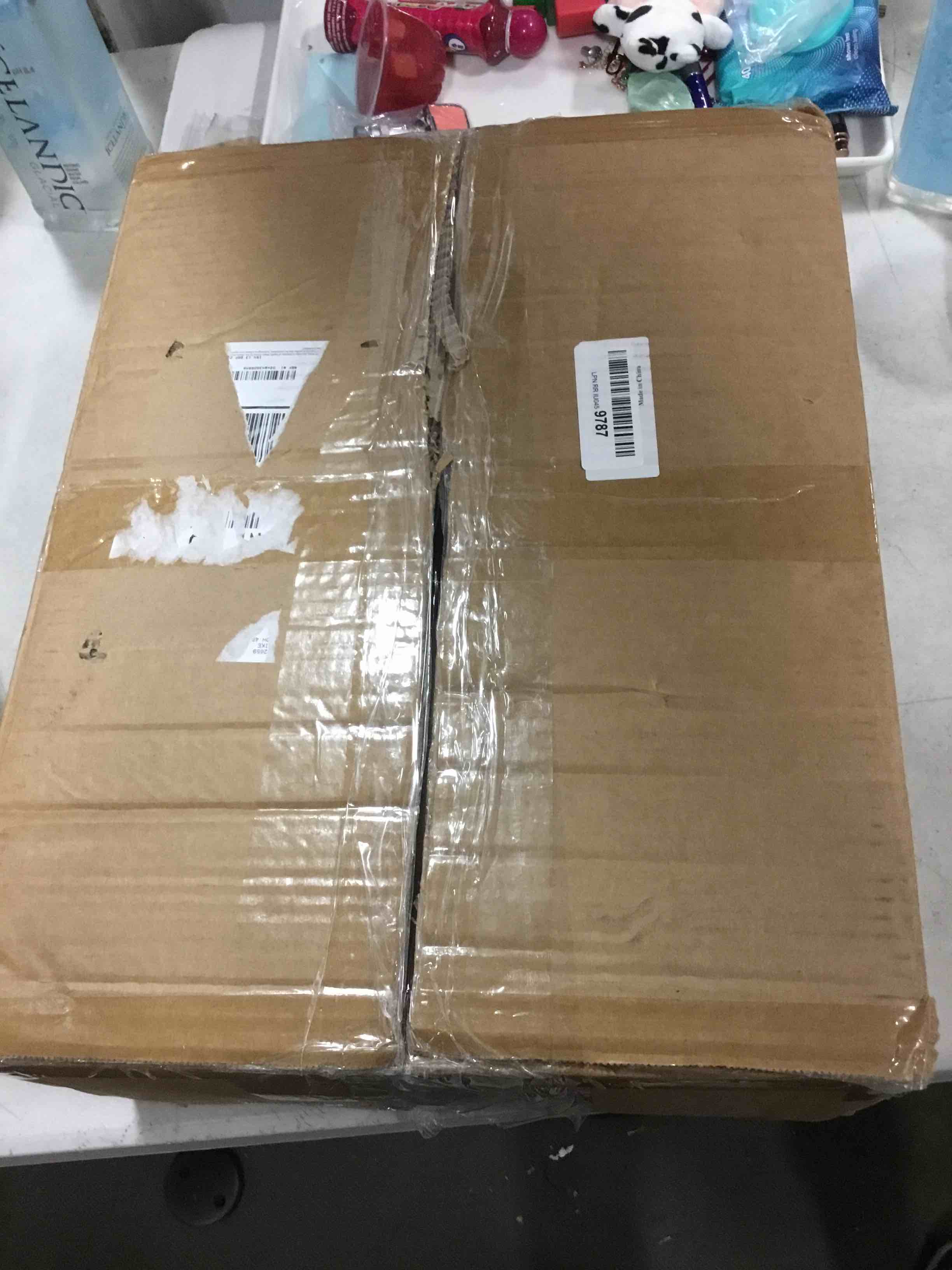 https://s3.amazonaws.com/lotting-images-prod/bidfta/BLU6753520_1720668038774.jpeg