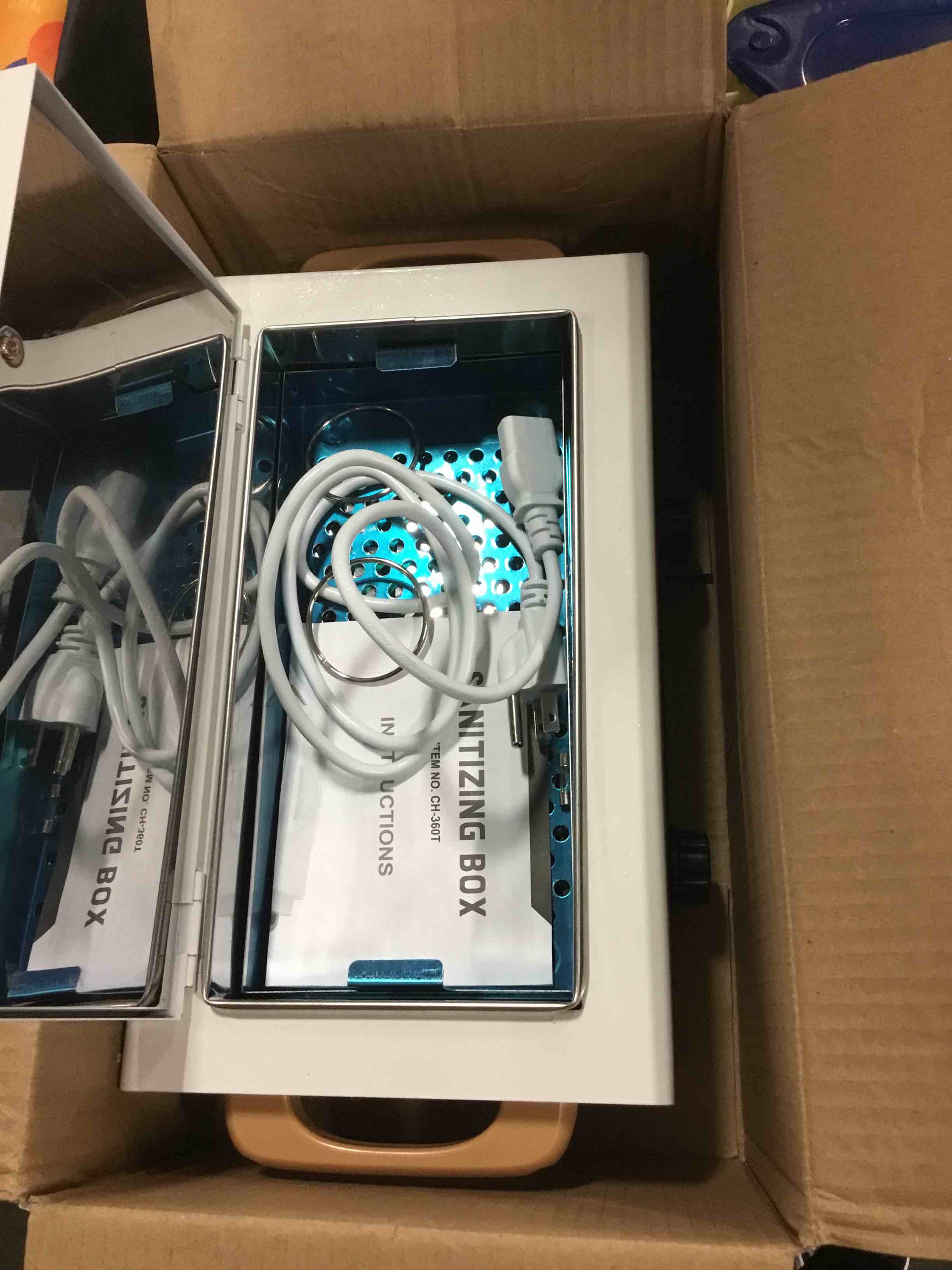 https://s3.amazonaws.com/lotting-images-prod/bidfta/BLU6753577_1720672110130.jpeg