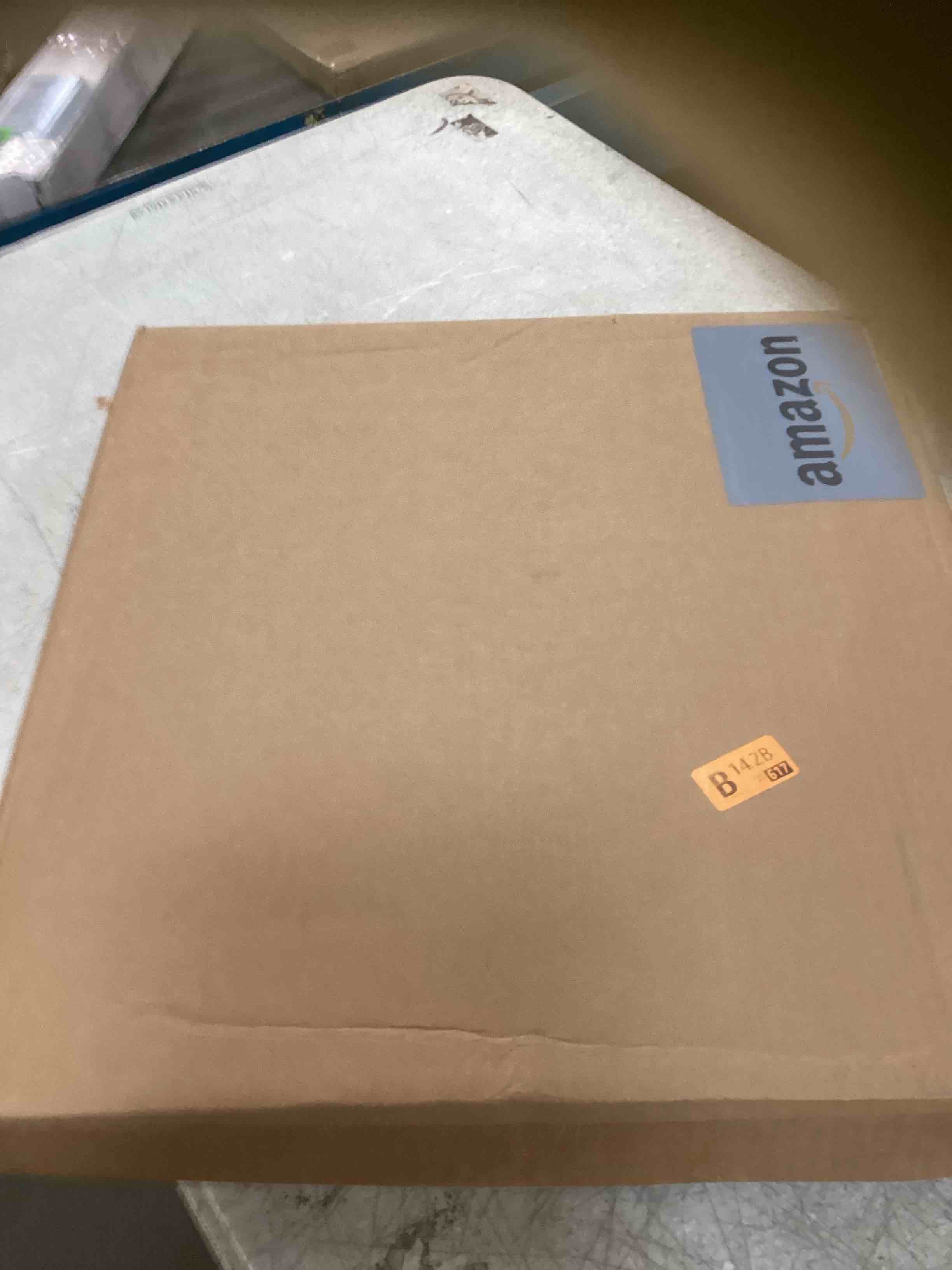 https://s3.amazonaws.com/lotting-images-prod/bidfta/BLU6755722_1721489930319.jpeg