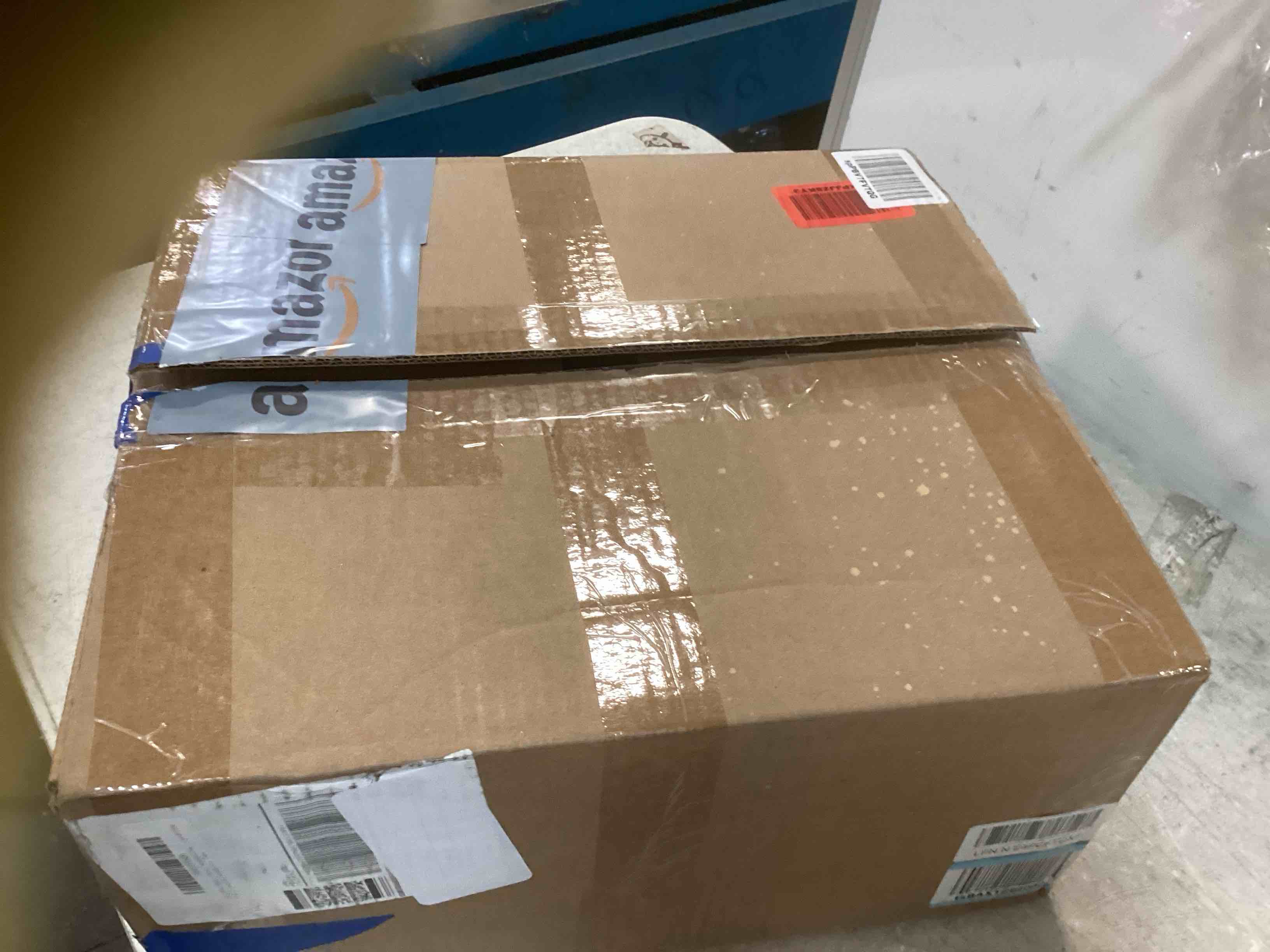 https://s3.amazonaws.com/lotting-images-prod/bidfta/BLU6755737_1721492210899.jpeg