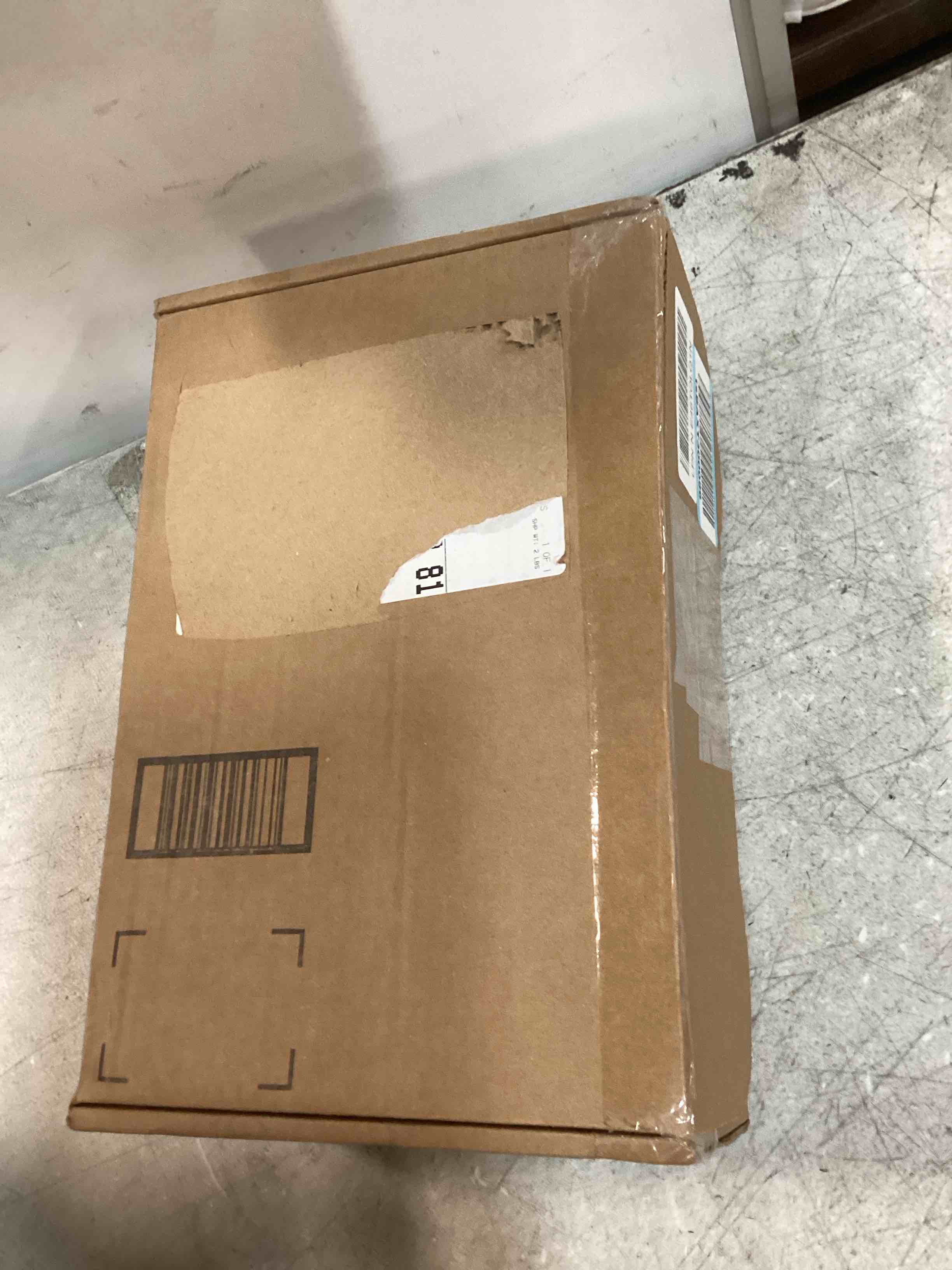 https://s3.amazonaws.com/lotting-images-prod/bidfta/BLU6755903_1721738372320.jpeg