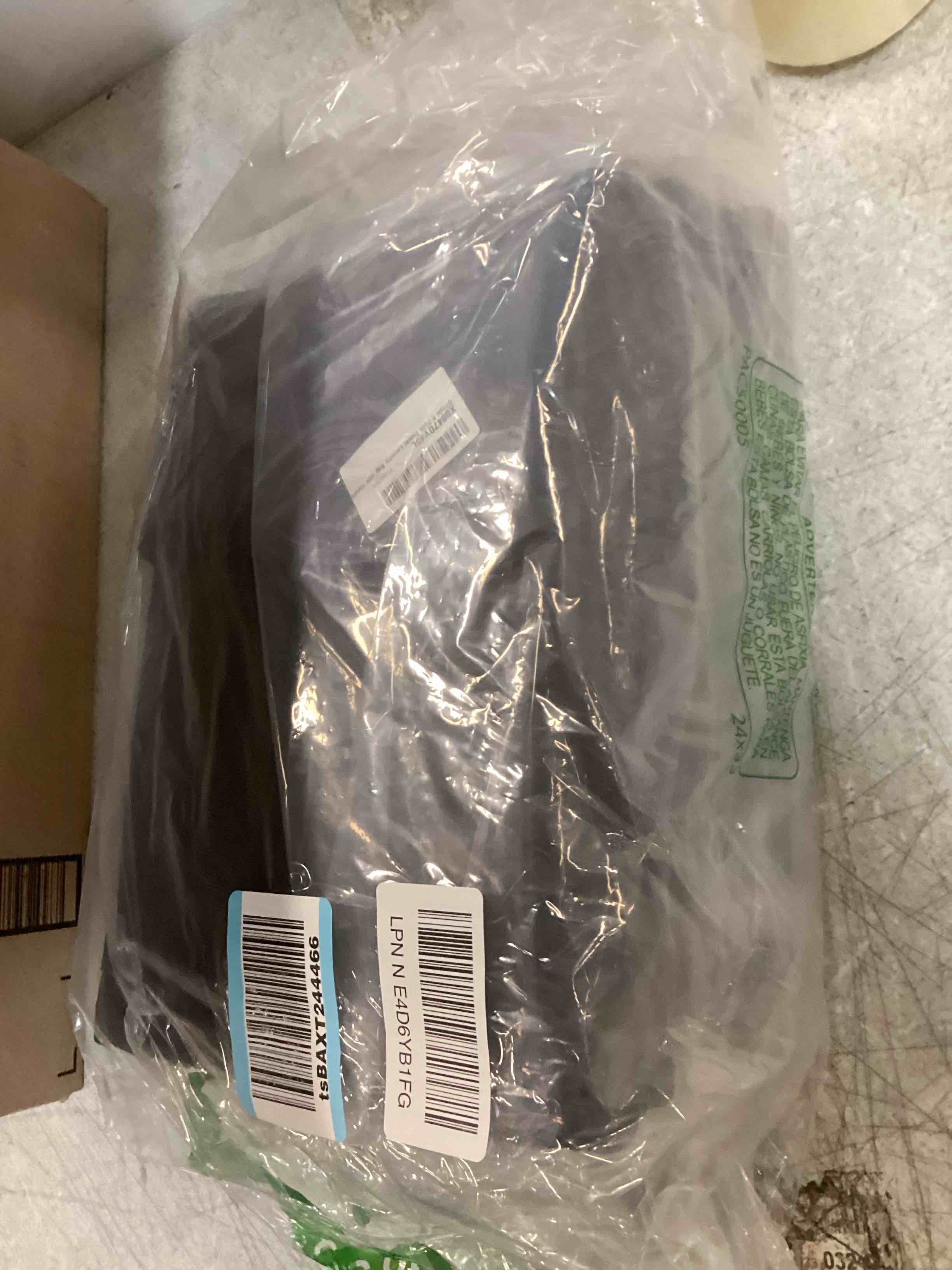 https://s3.amazonaws.com/lotting-images-prod/bidfta/BLU6755968_1721746321563.jpeg