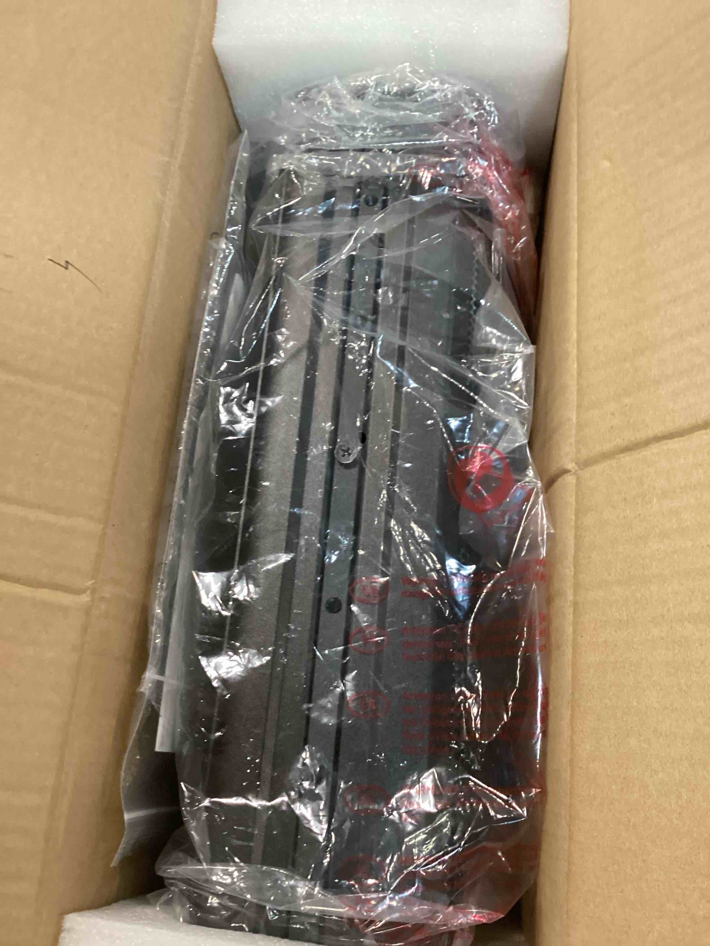 https://s3.amazonaws.com/lotting-images-prod/bidfta/BLU6755983_1721747542850.jpeg