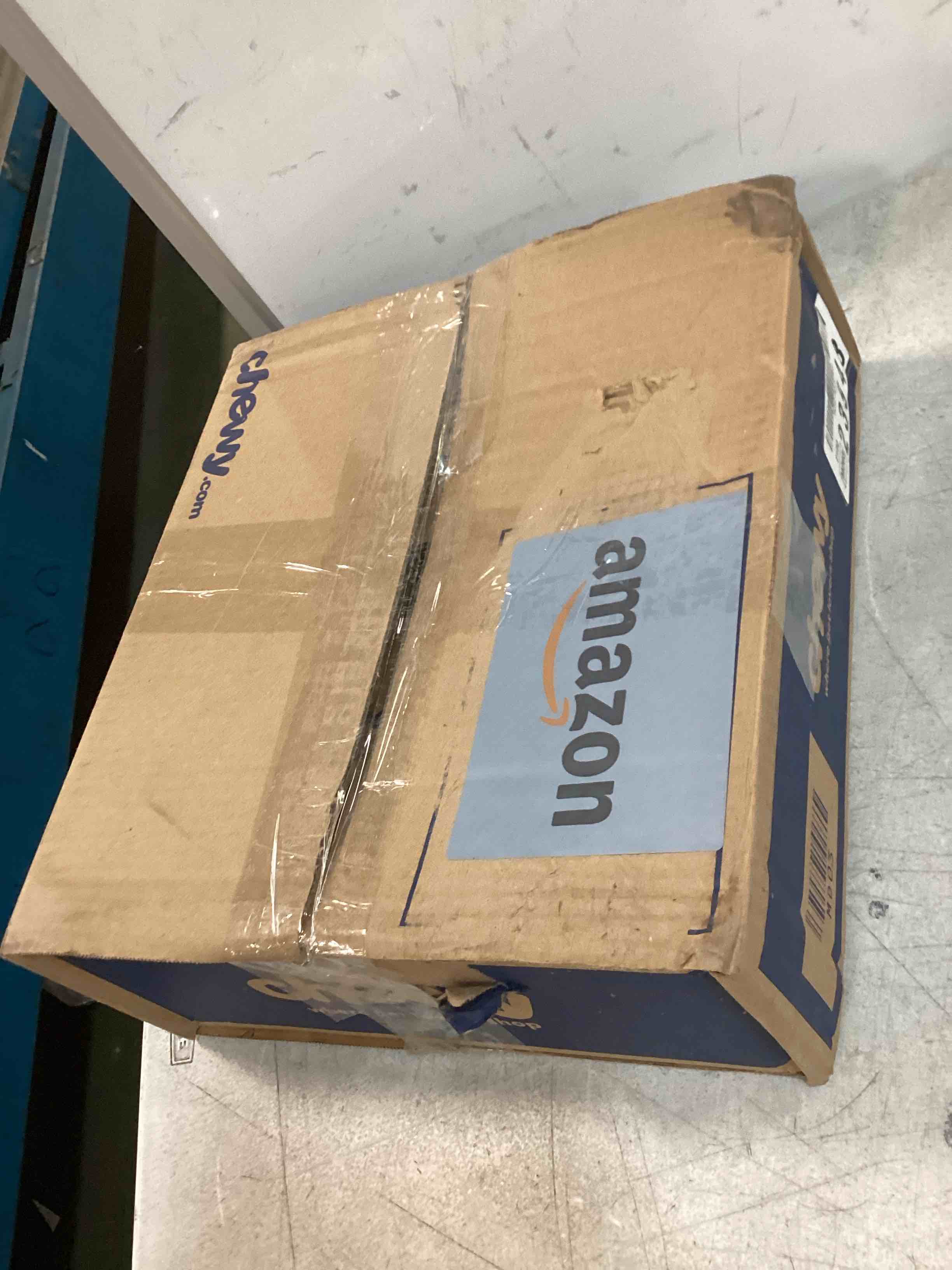 https://s3.amazonaws.com/lotting-images-prod/bidfta/BLU6755998_1721749198906.jpeg