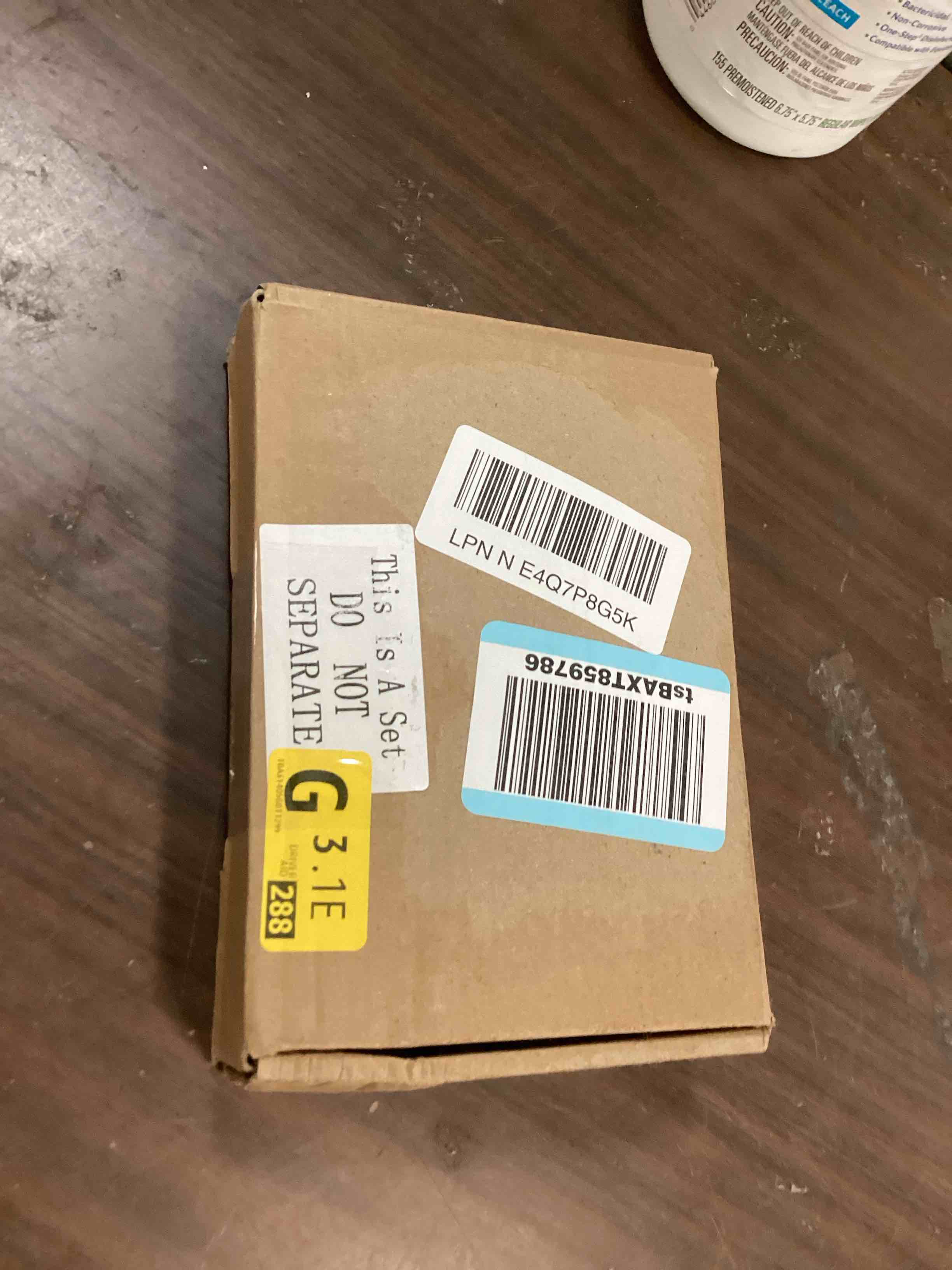 https://s3.amazonaws.com/lotting-images-prod/bidfta/BLU6756142_1721825836888.jpeg