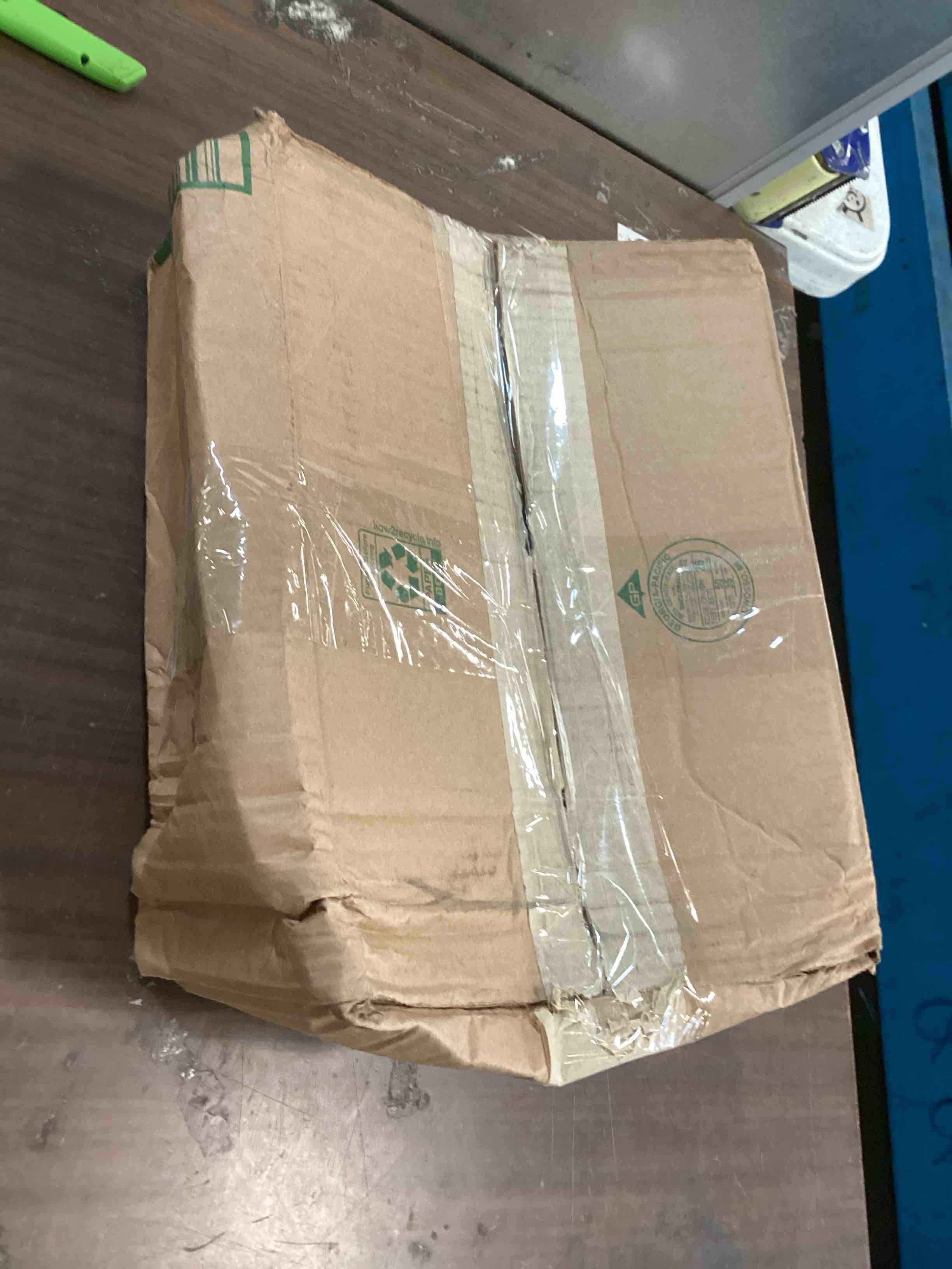 https://s3.amazonaws.com/lotting-images-prod/bidfta/BLU6756179_1721830769893.jpeg