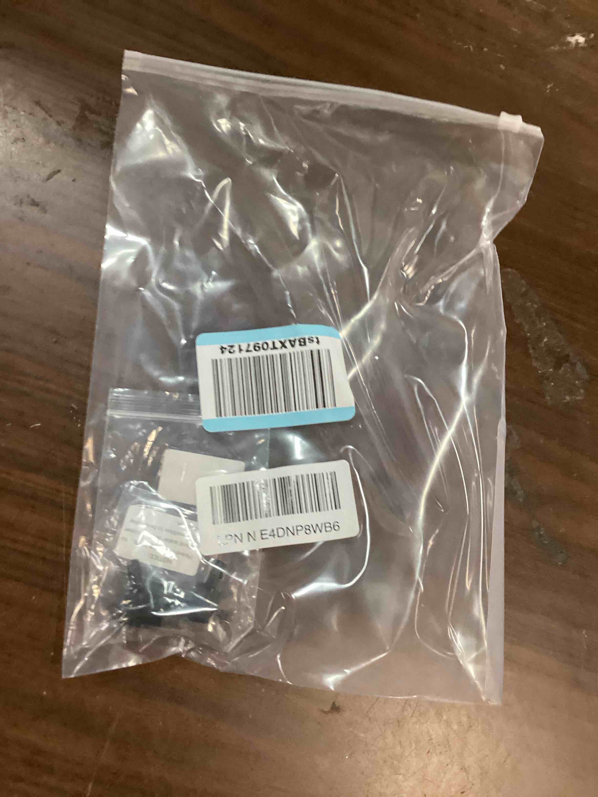 https://s3.amazonaws.com/lotting-images-prod/bidfta/BLU6756291_1721844119633.jpeg