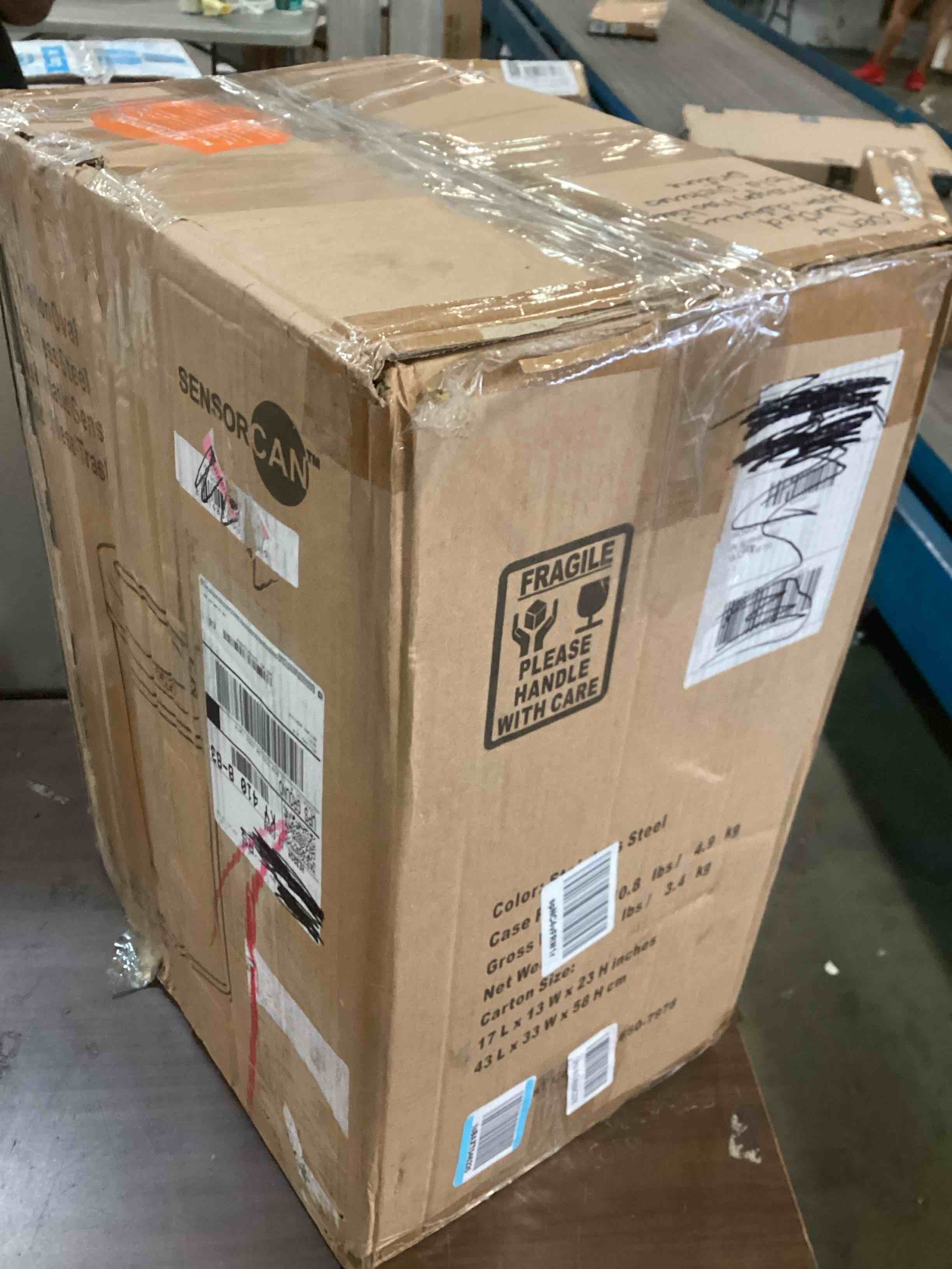 https://s3.amazonaws.com/lotting-images-prod/bidfta/BLU6756320_1721846782047.jpeg