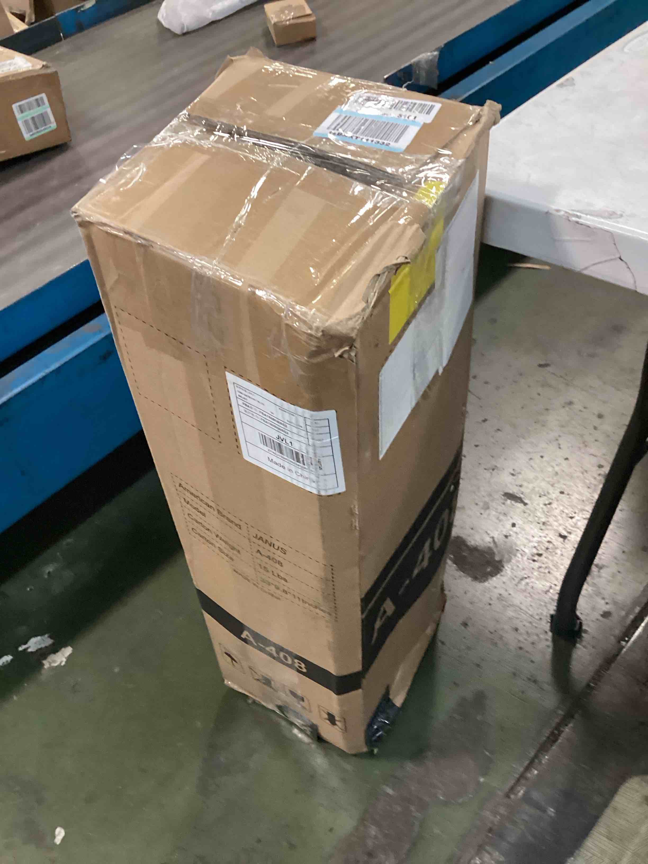 https://s3.amazonaws.com/lotting-images-prod/bidfta/BLU6756382_1721918132072.jpeg