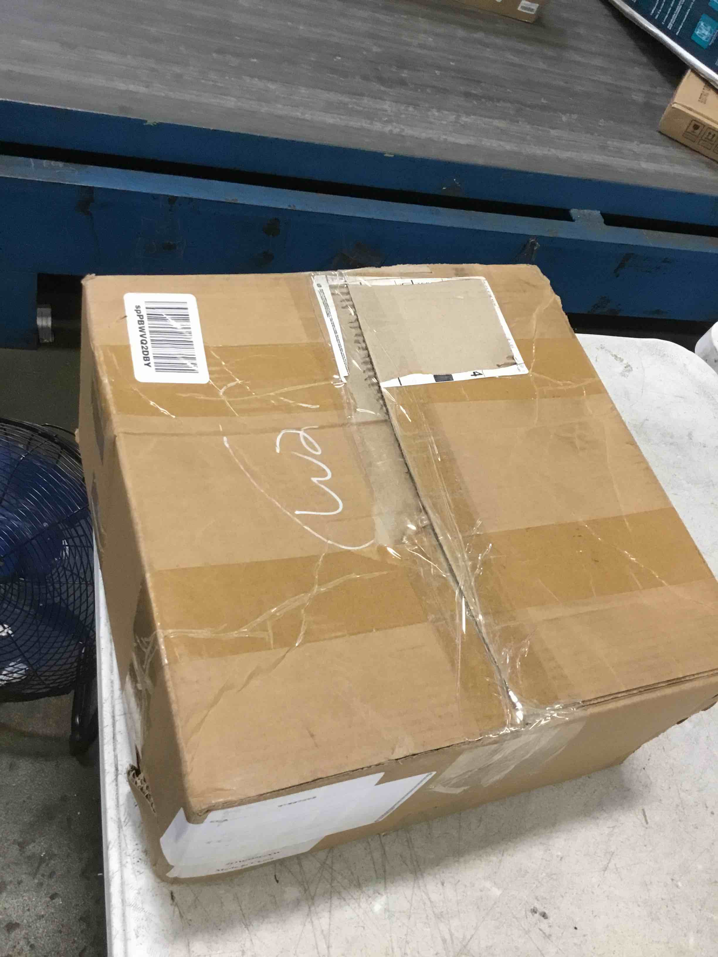 https://s3.amazonaws.com/lotting-images-prod/bidfta/BLU6756852_1721154514446.jpeg