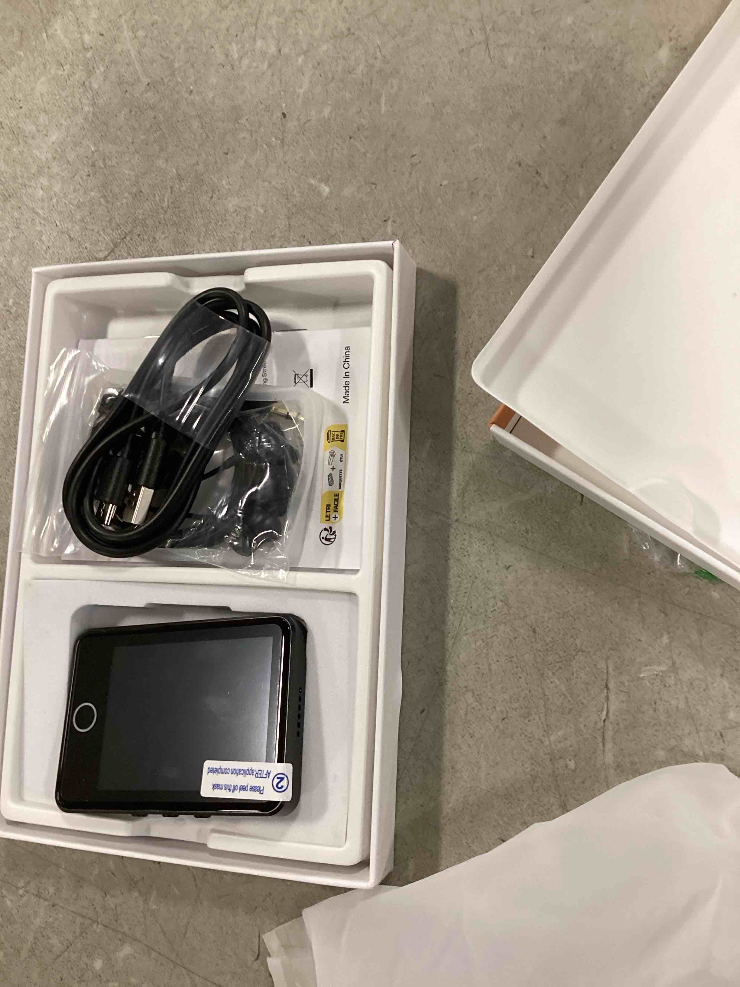 https://s3.amazonaws.com/lotting-images-prod/bidfta/BLU6757359_1721251947016.jpeg